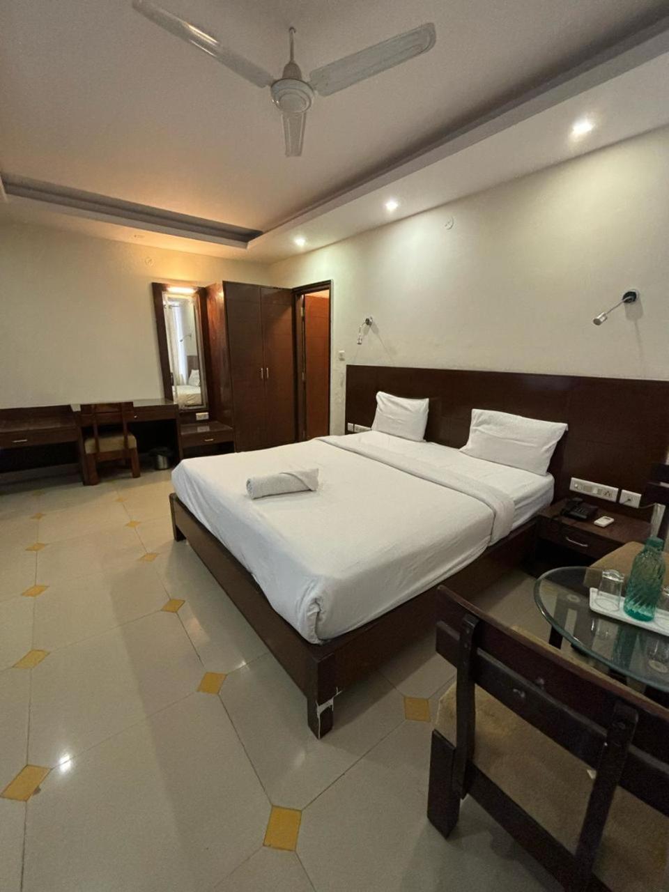 Deluxe Double Room - Photo 2