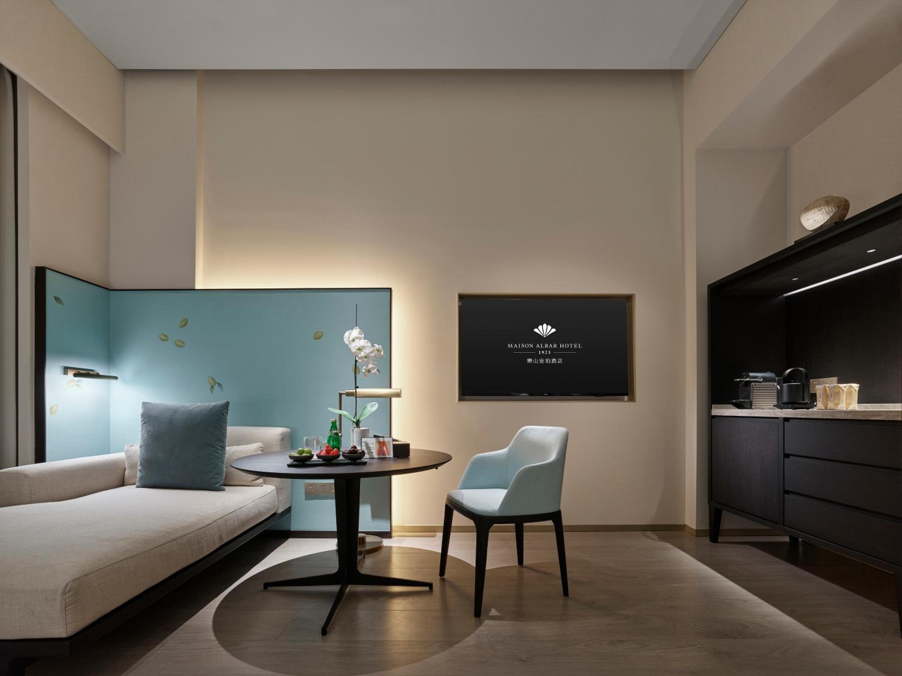 Twin Room with City View photo 3