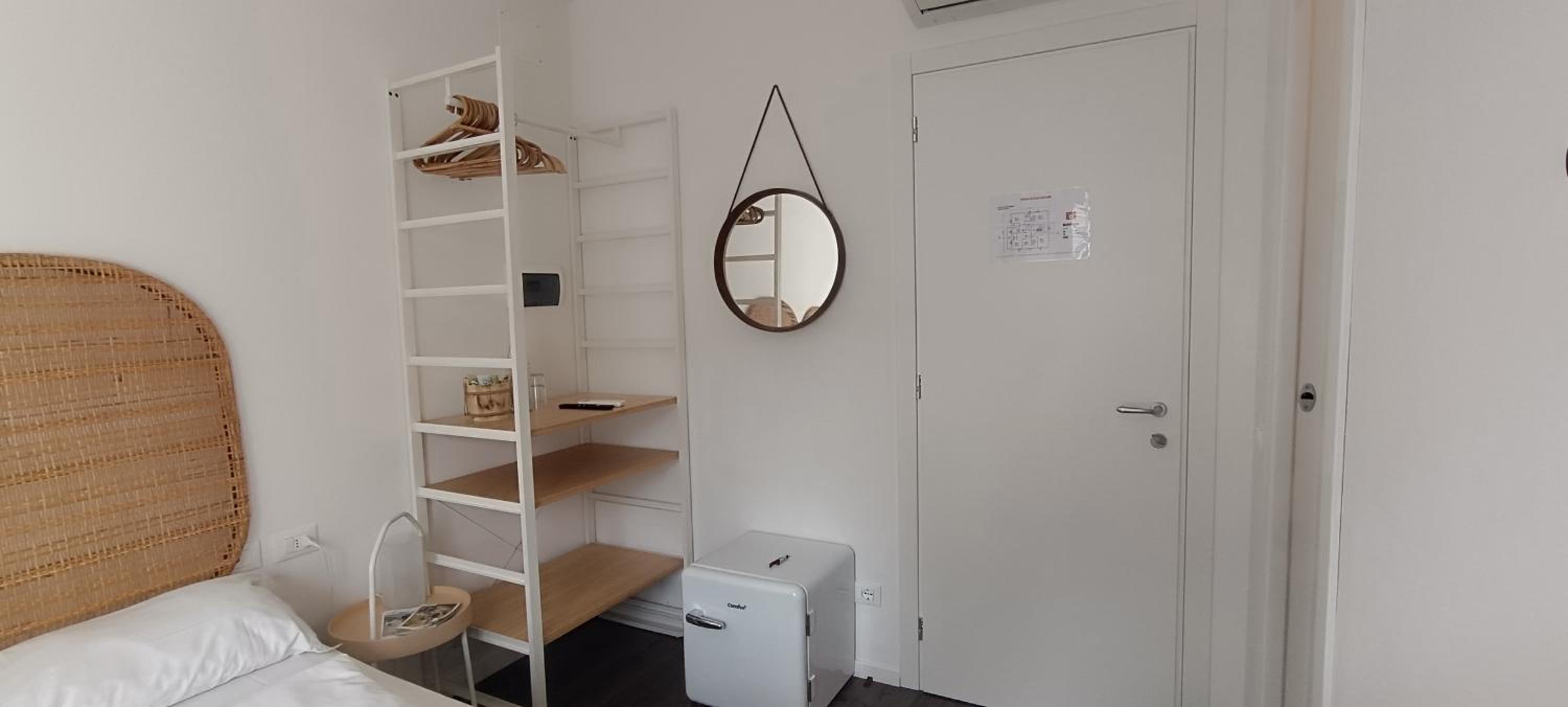 Economy Double Room photo 3