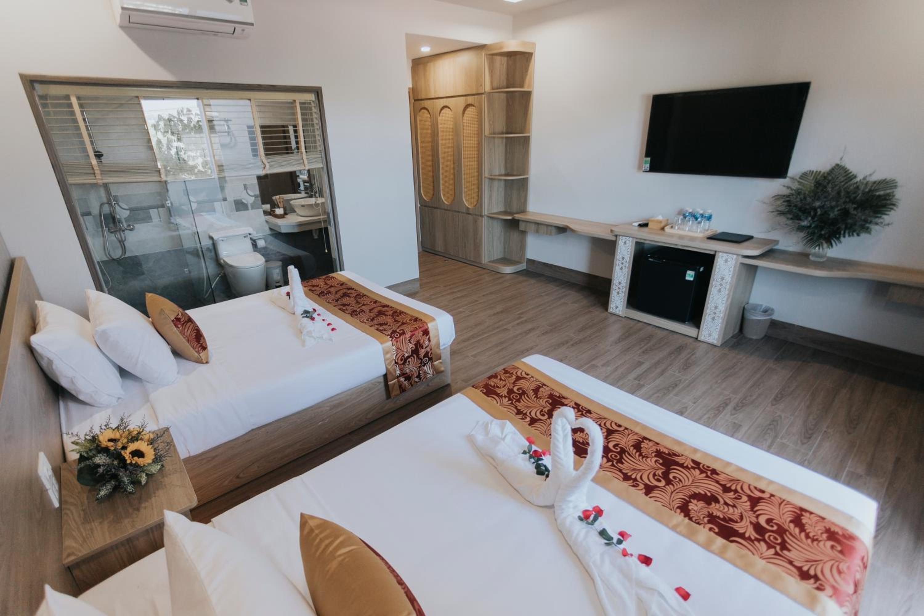 Deluxe Triple Room - Photo 6