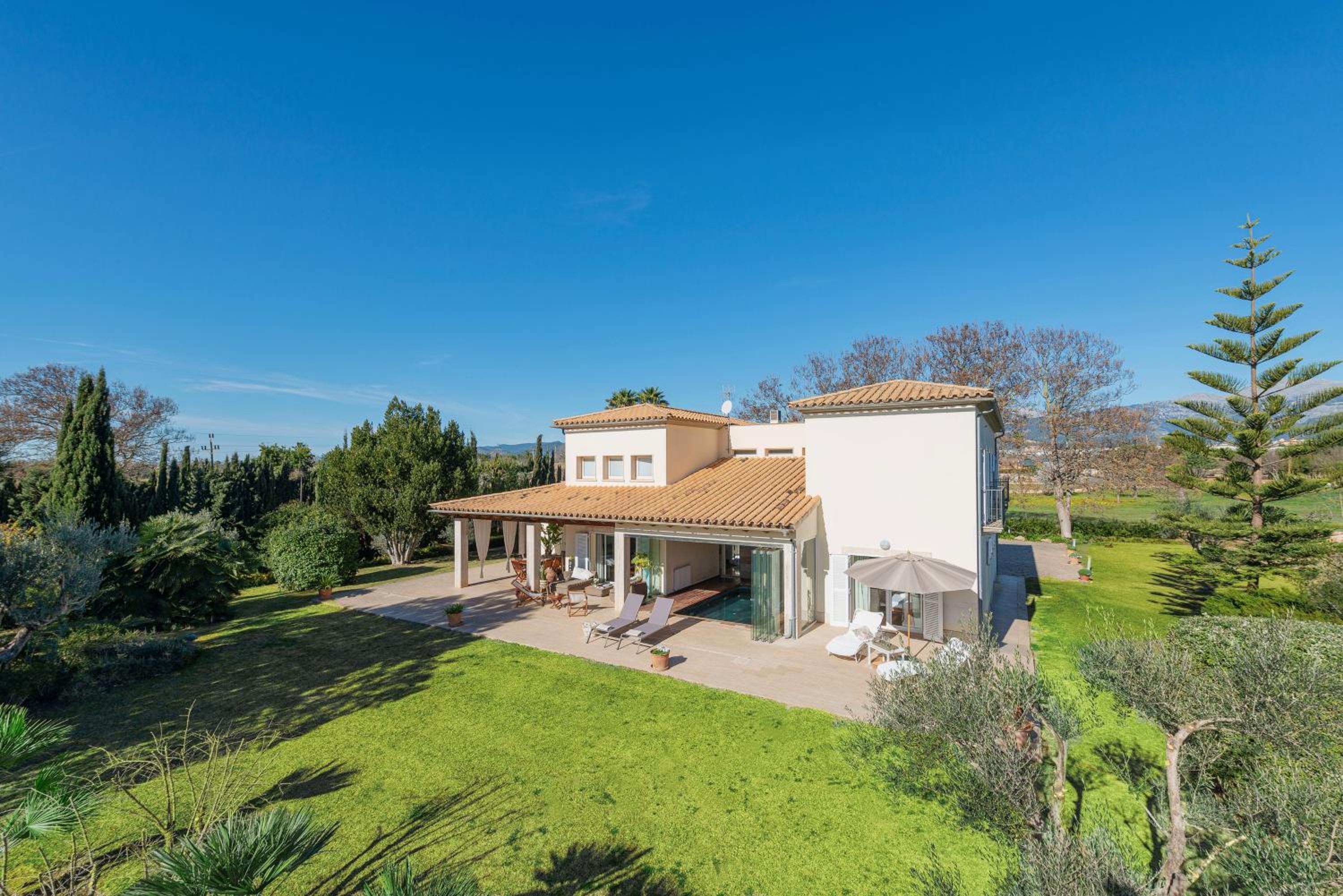 Villa with Private Pool photo 3