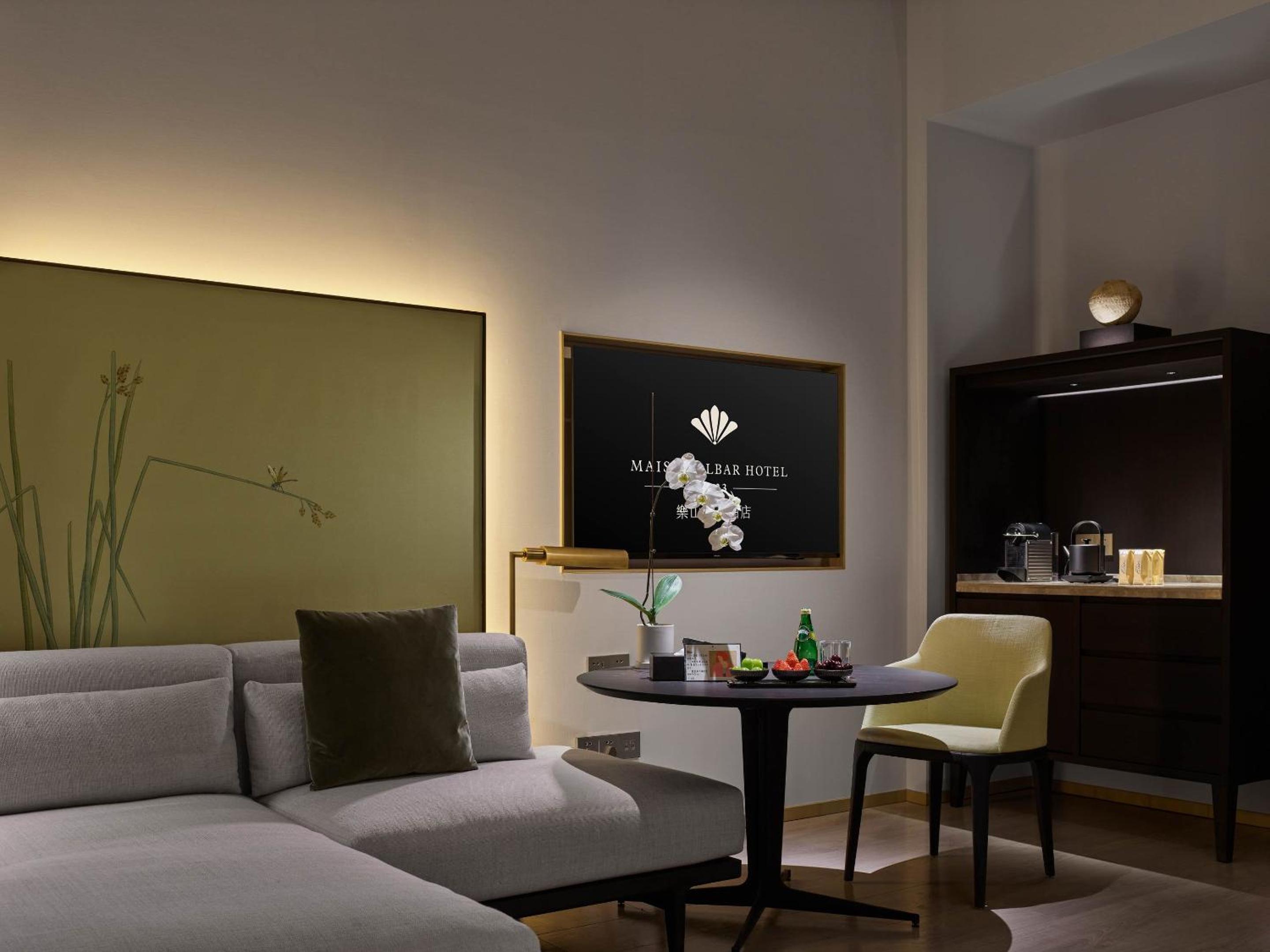 Queen Room with City View photo 3
