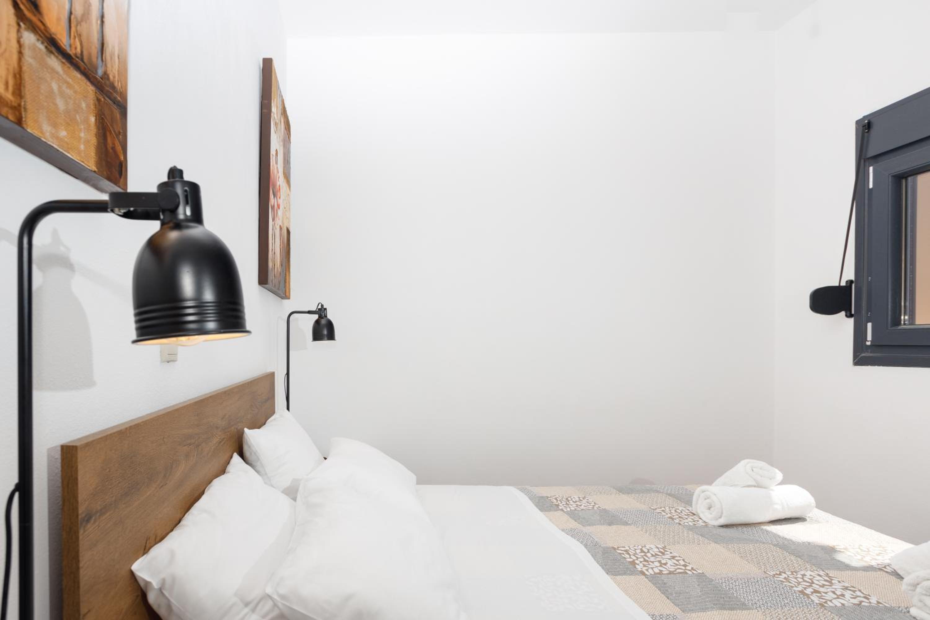 One-Bedroom House photo 1