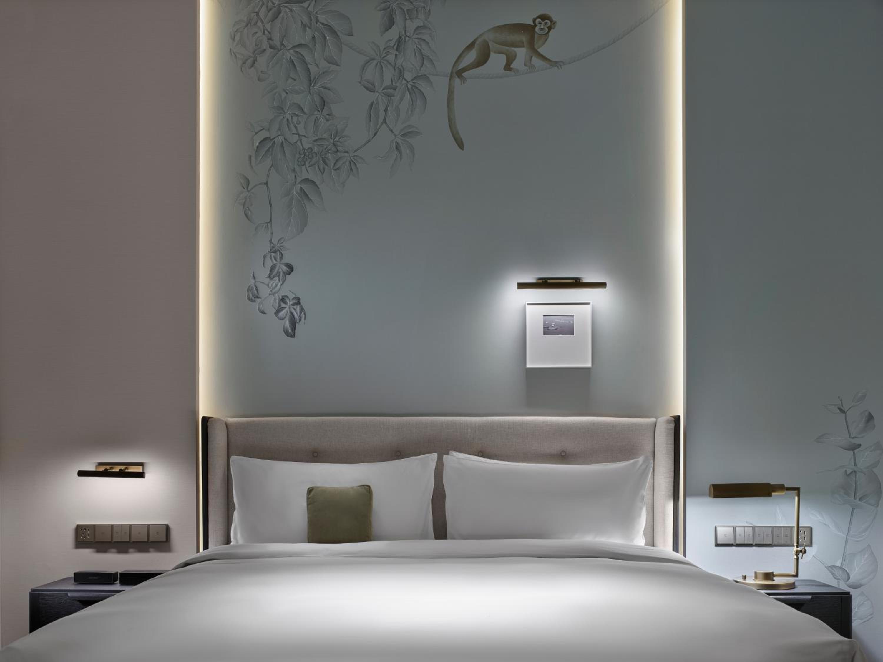 Deluxe Queen Room photo 2