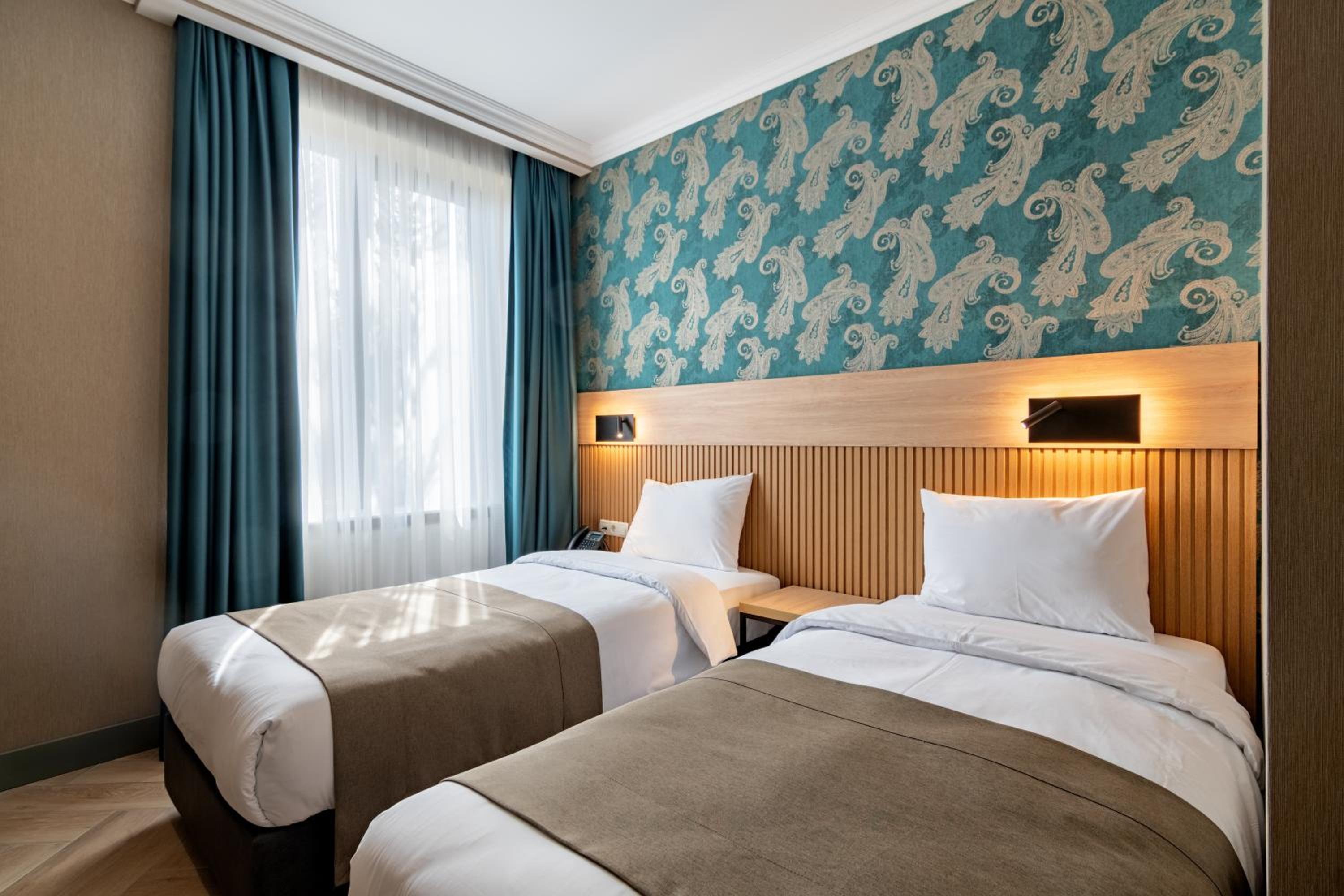 Superior Double Room - Photo 1