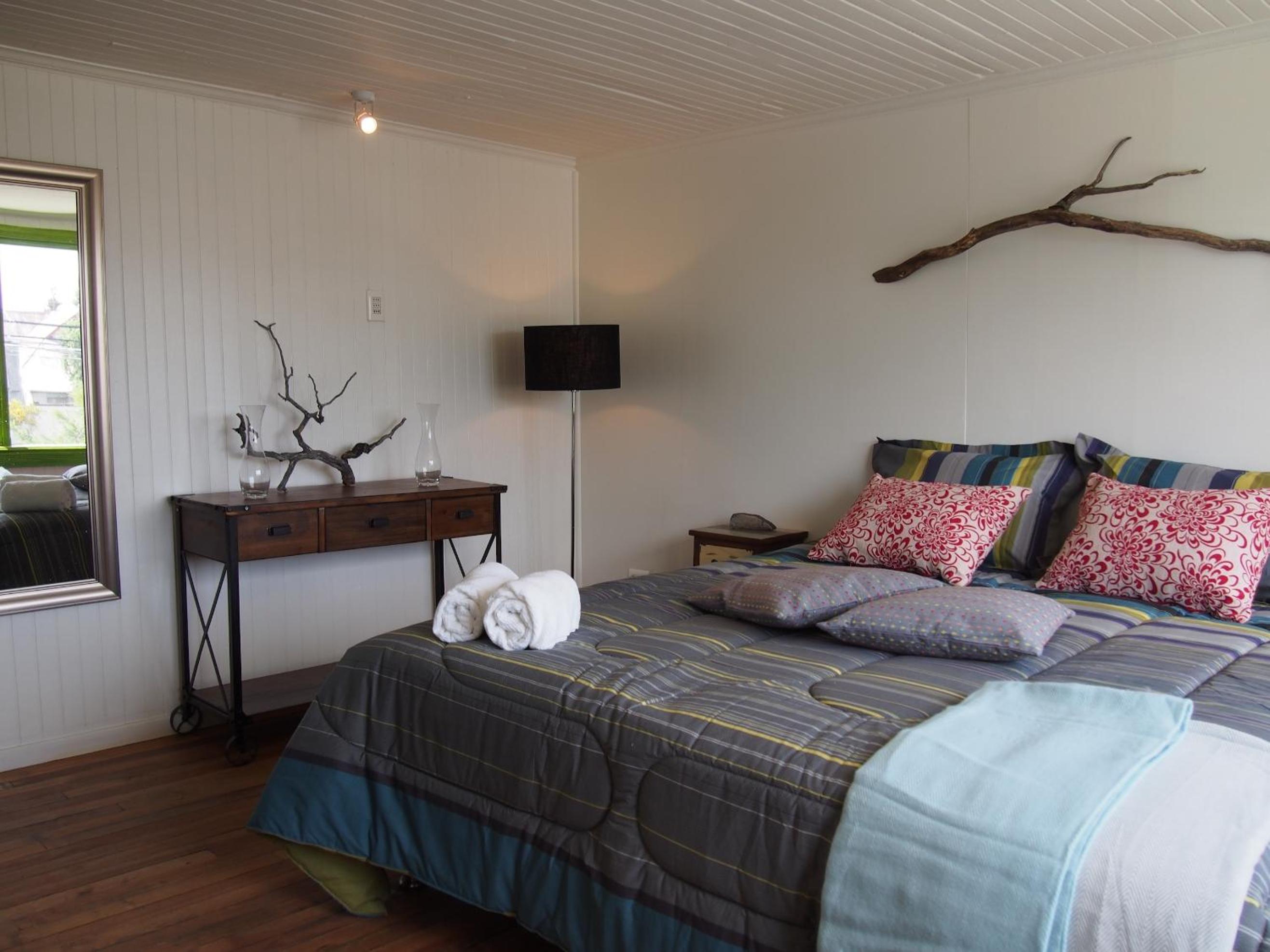 Double or Twin Room with Shared Bathroom photo 2