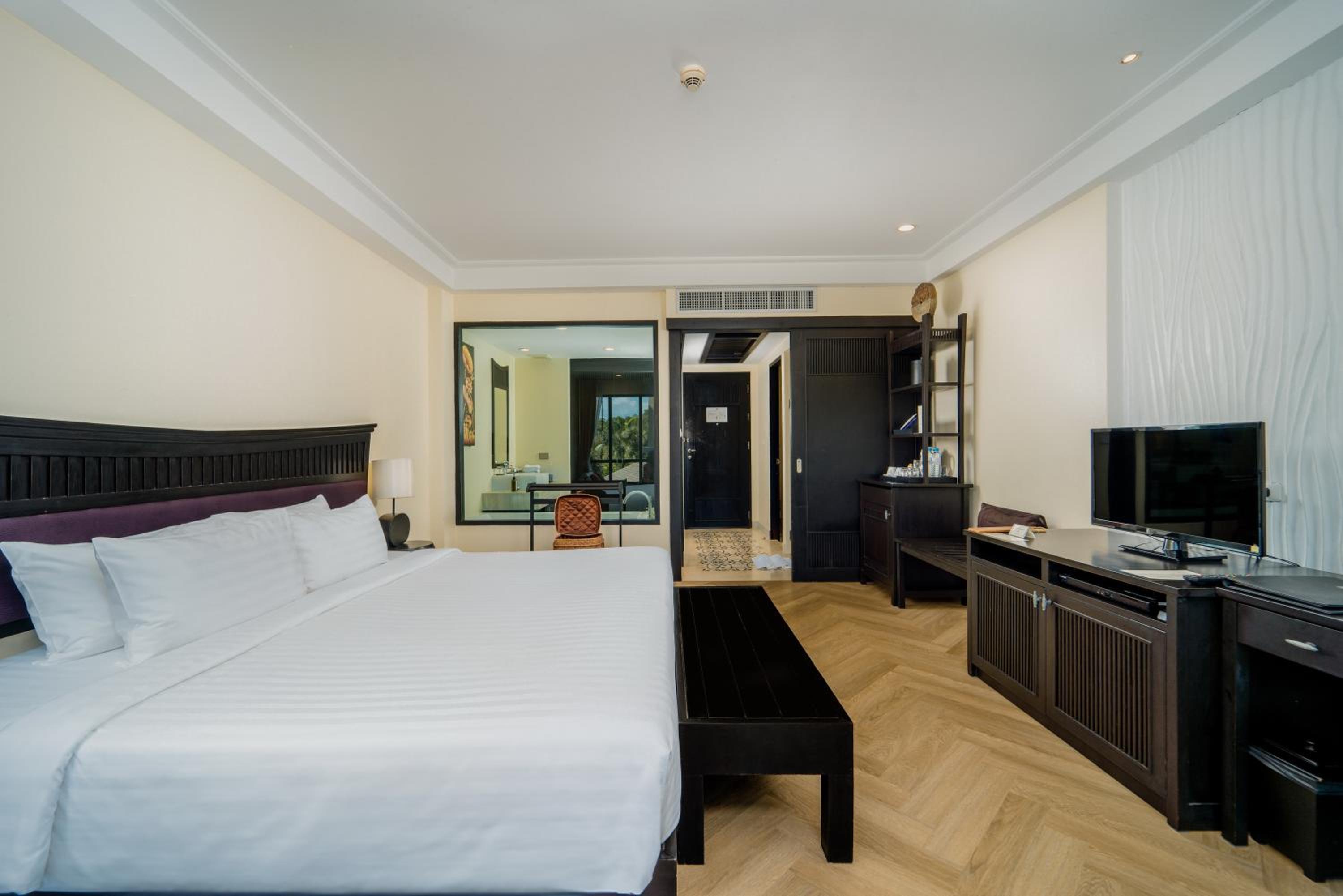 Deluxe Double or Twin Room - Photo 3
