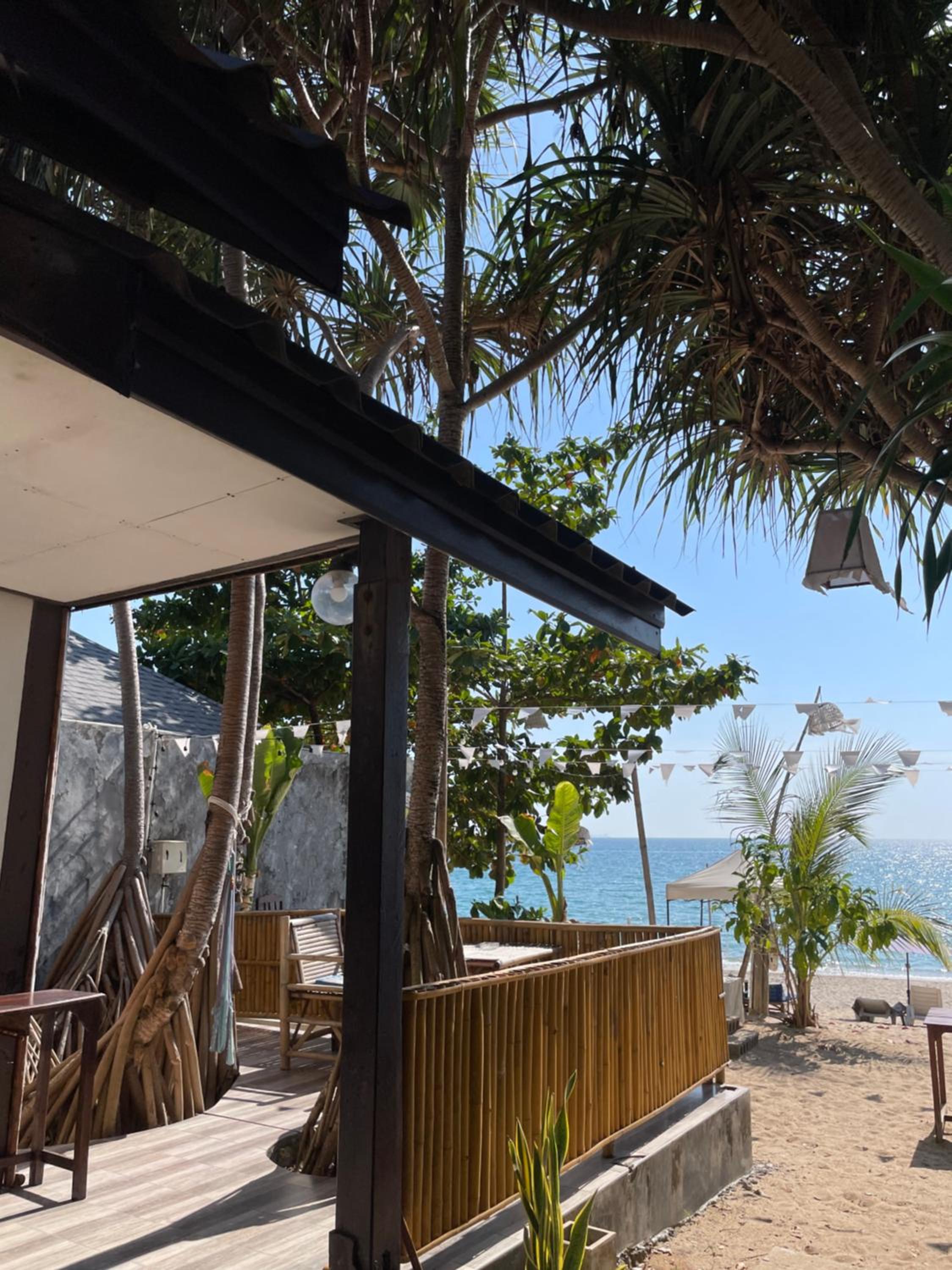 Bungalow - Beach Front photo 3