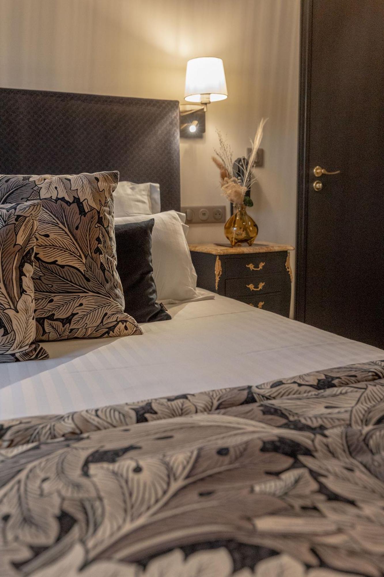 Classic Double Room - Photo 10