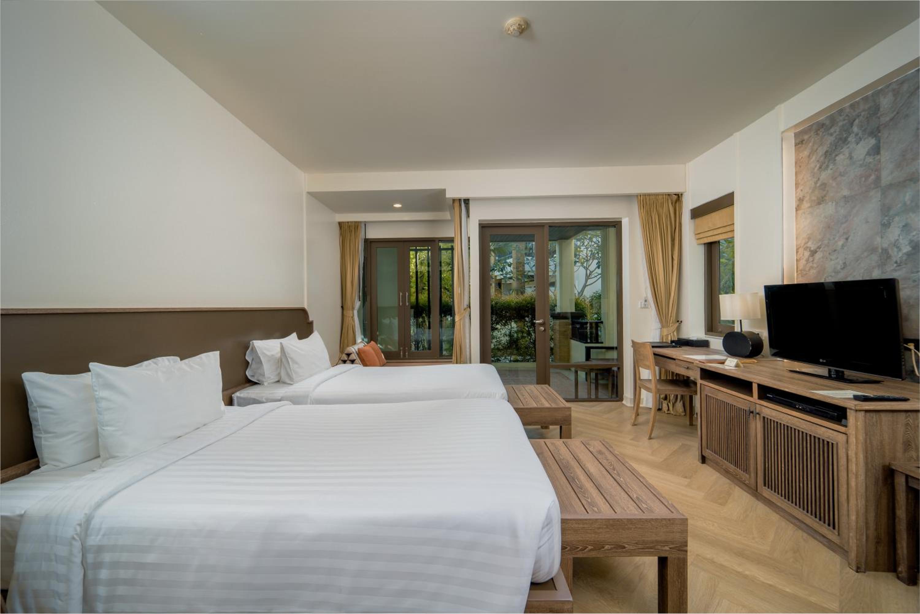 Deluxe Elegance Double or Twin room - Photo 2