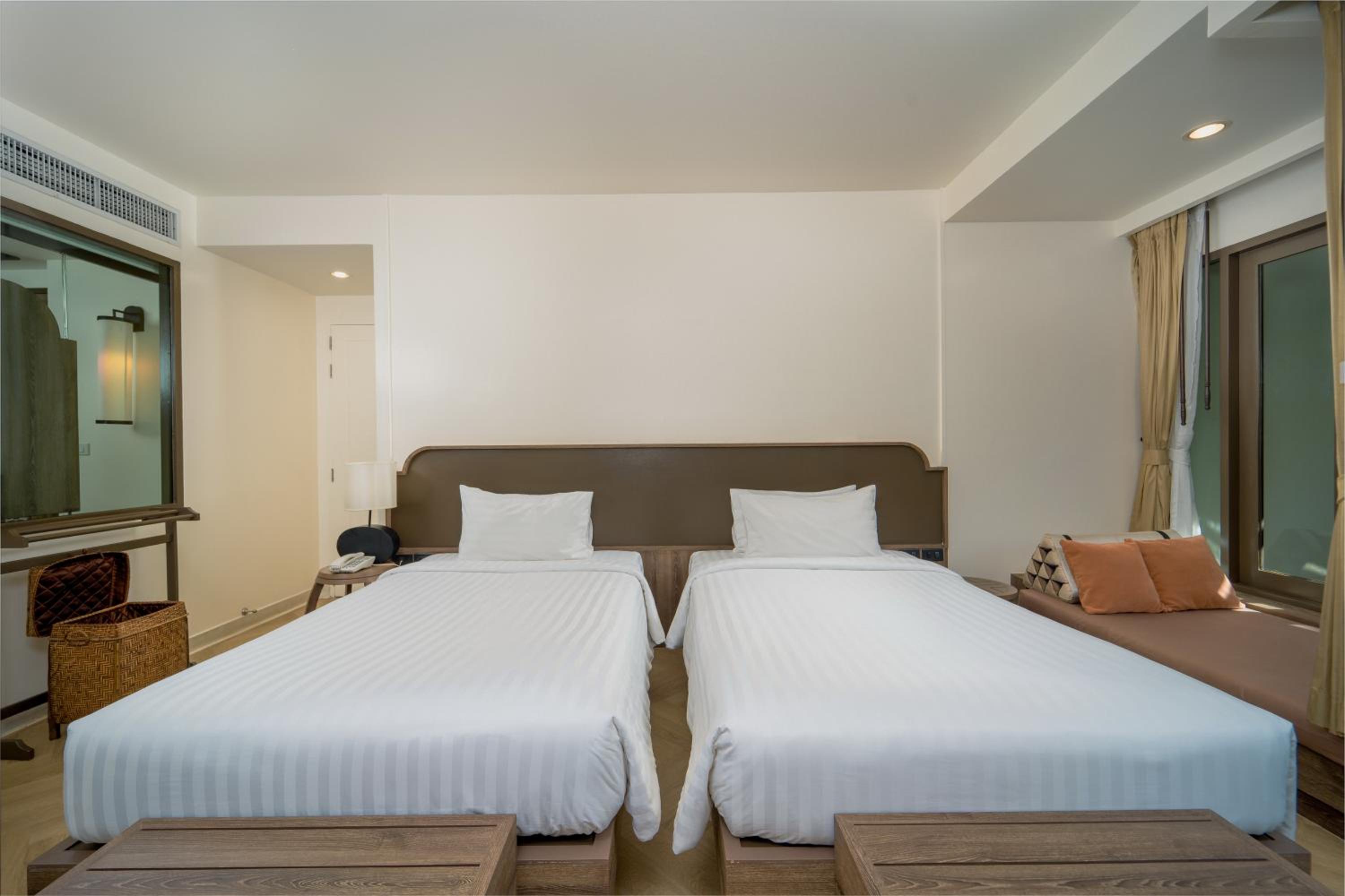 Deluxe Elegance Double or Twin room - Photo 3
