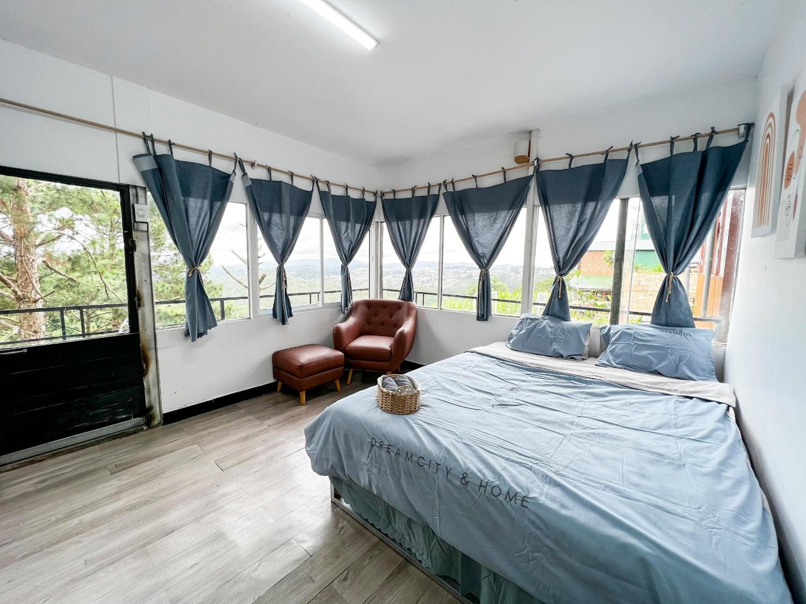 Deluxe Double Room With Balcony photo 1