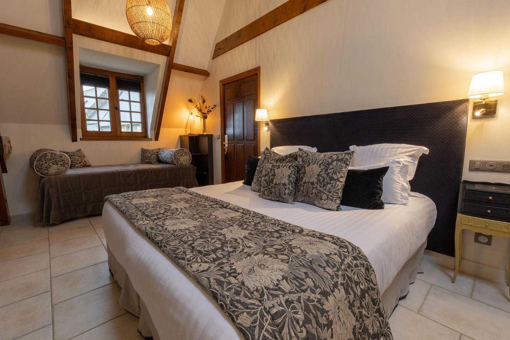 Superior Triple Room - Photo 8