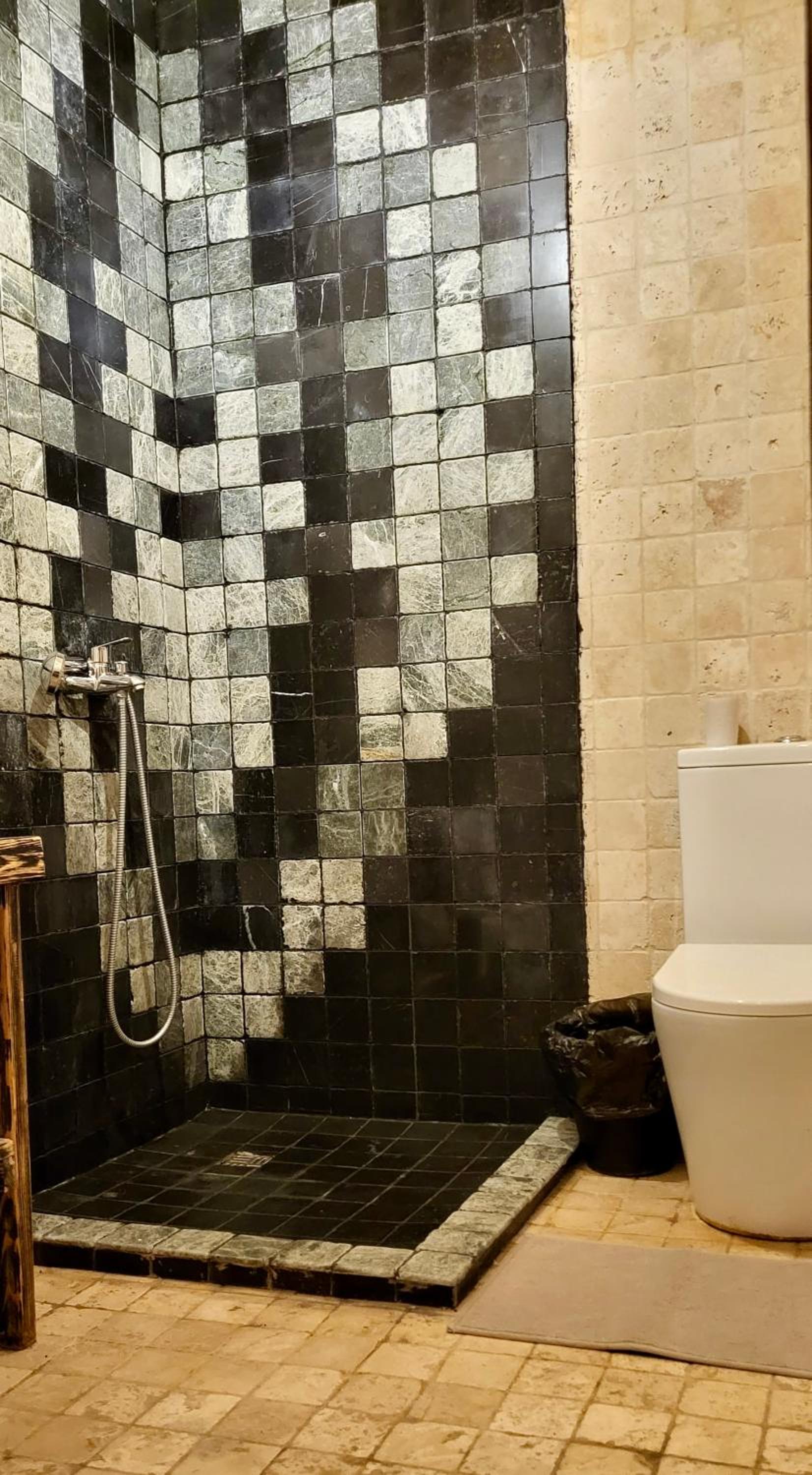 Triple Room with Private Bathroom photo 3