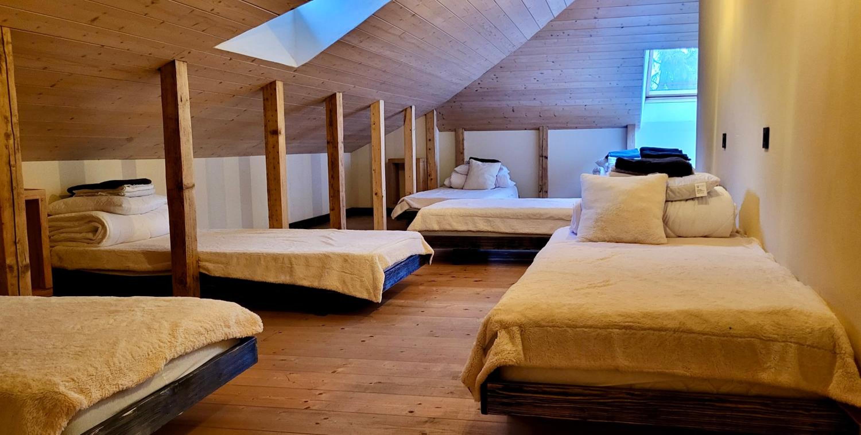 Classic Quadruple Room photo 3