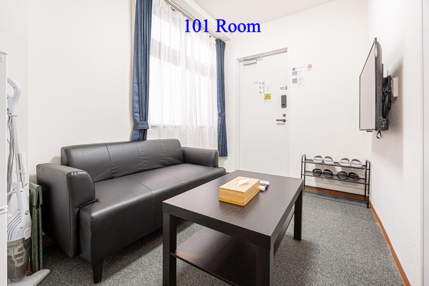 One-Bedroom Apartment photo 2