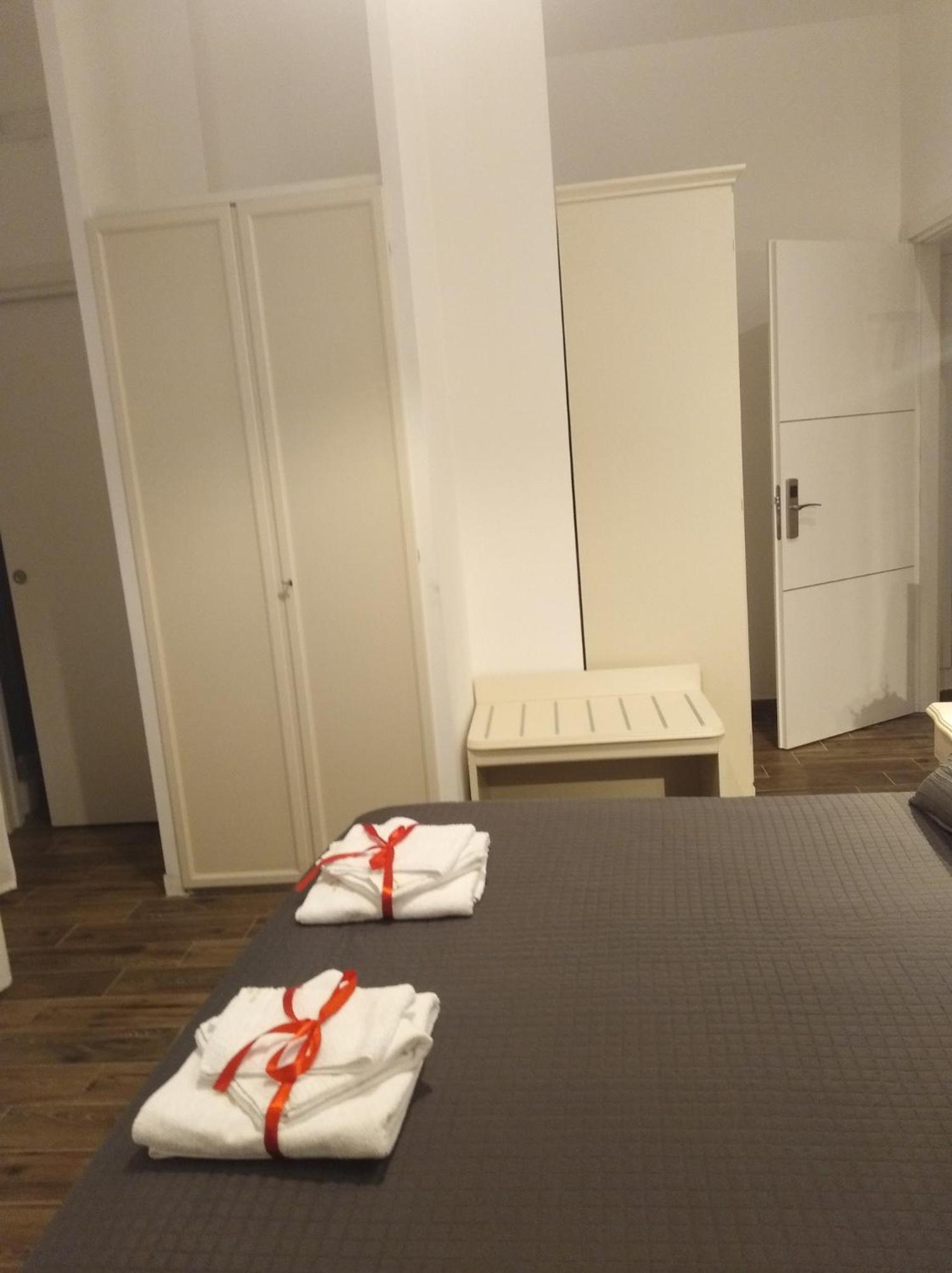 Economy Triple Room photo 1