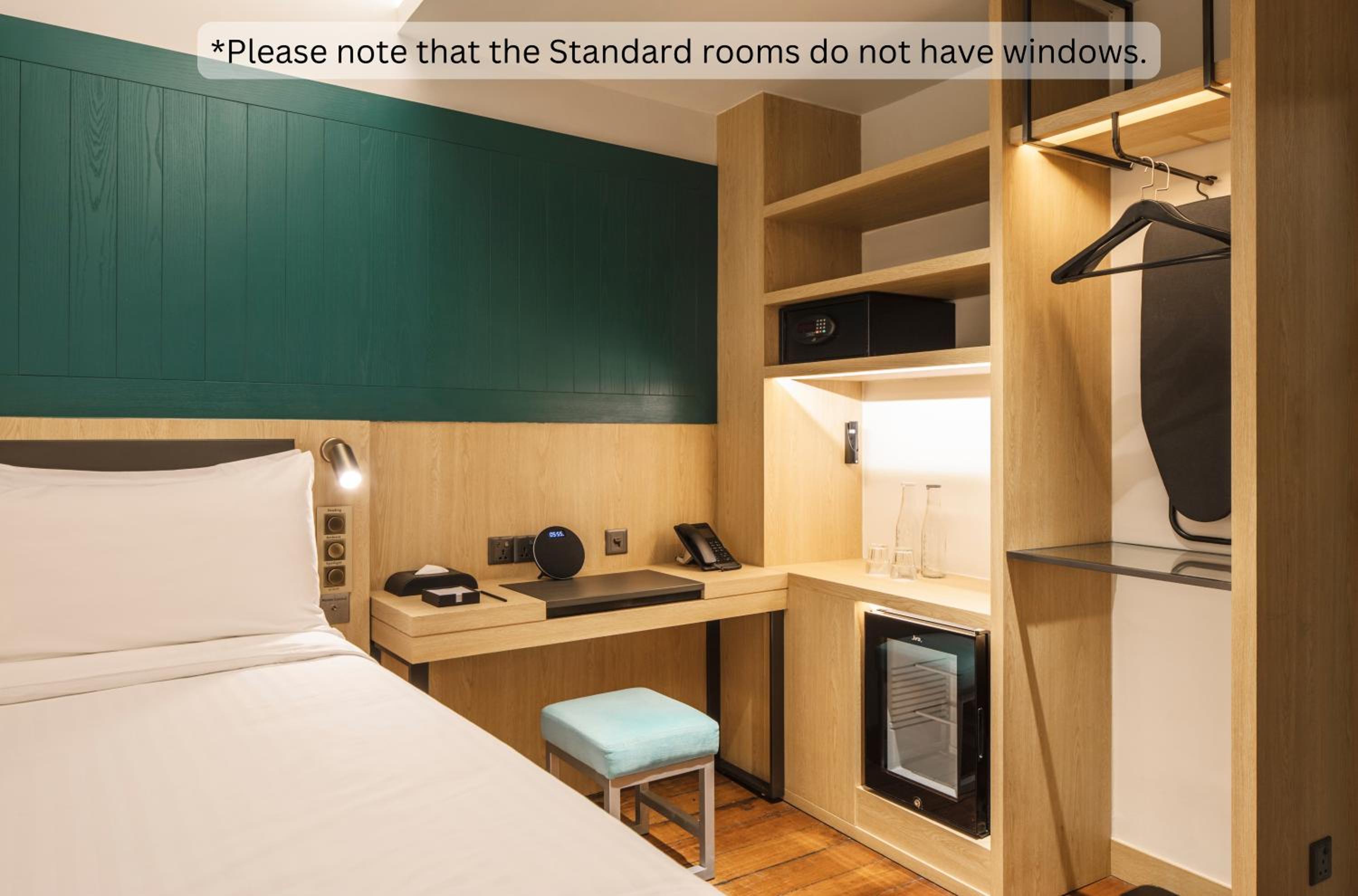 Standard Room (No Window) photo 3