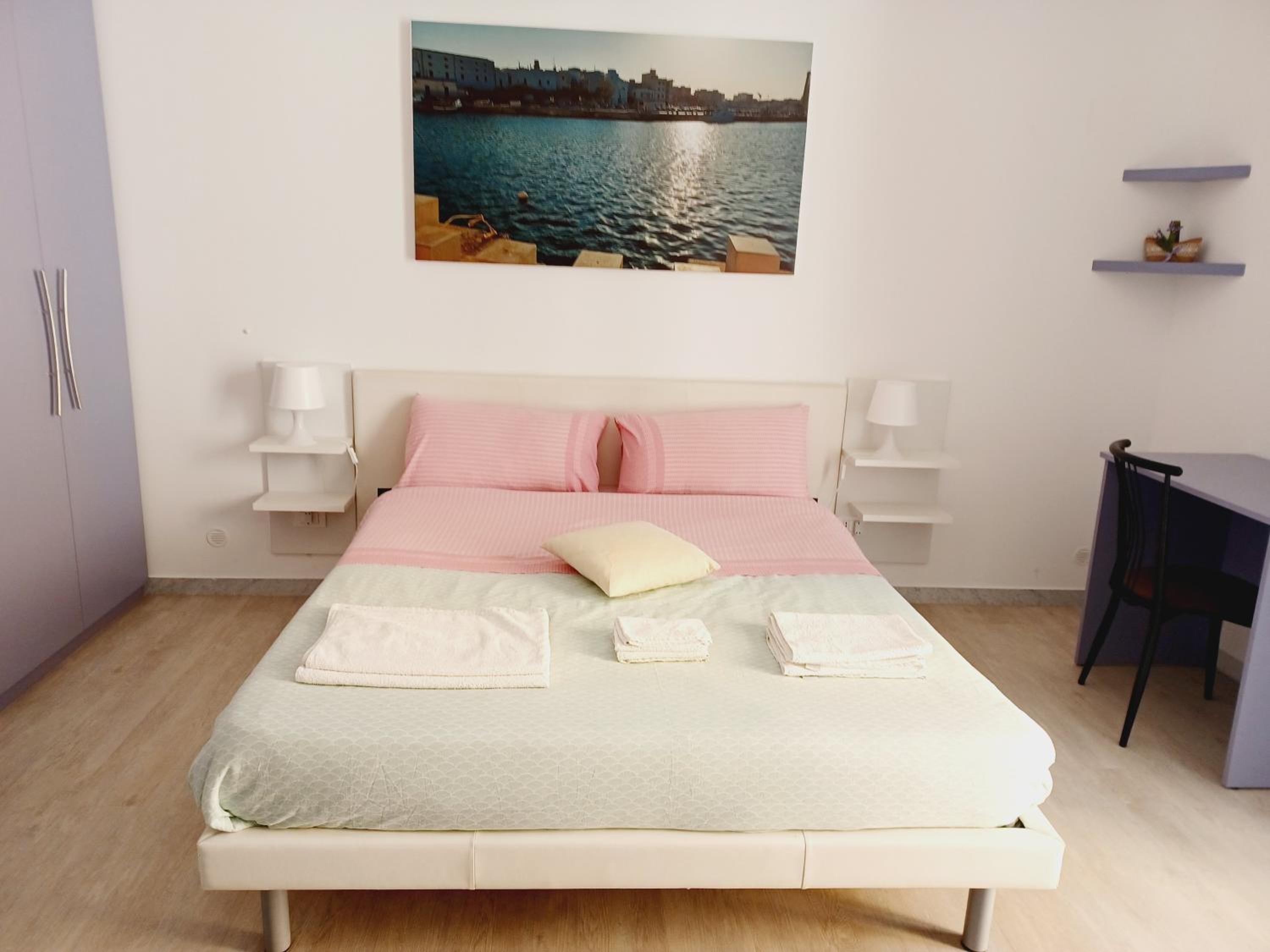 Triple Room with Private Bathroom - Photo 1