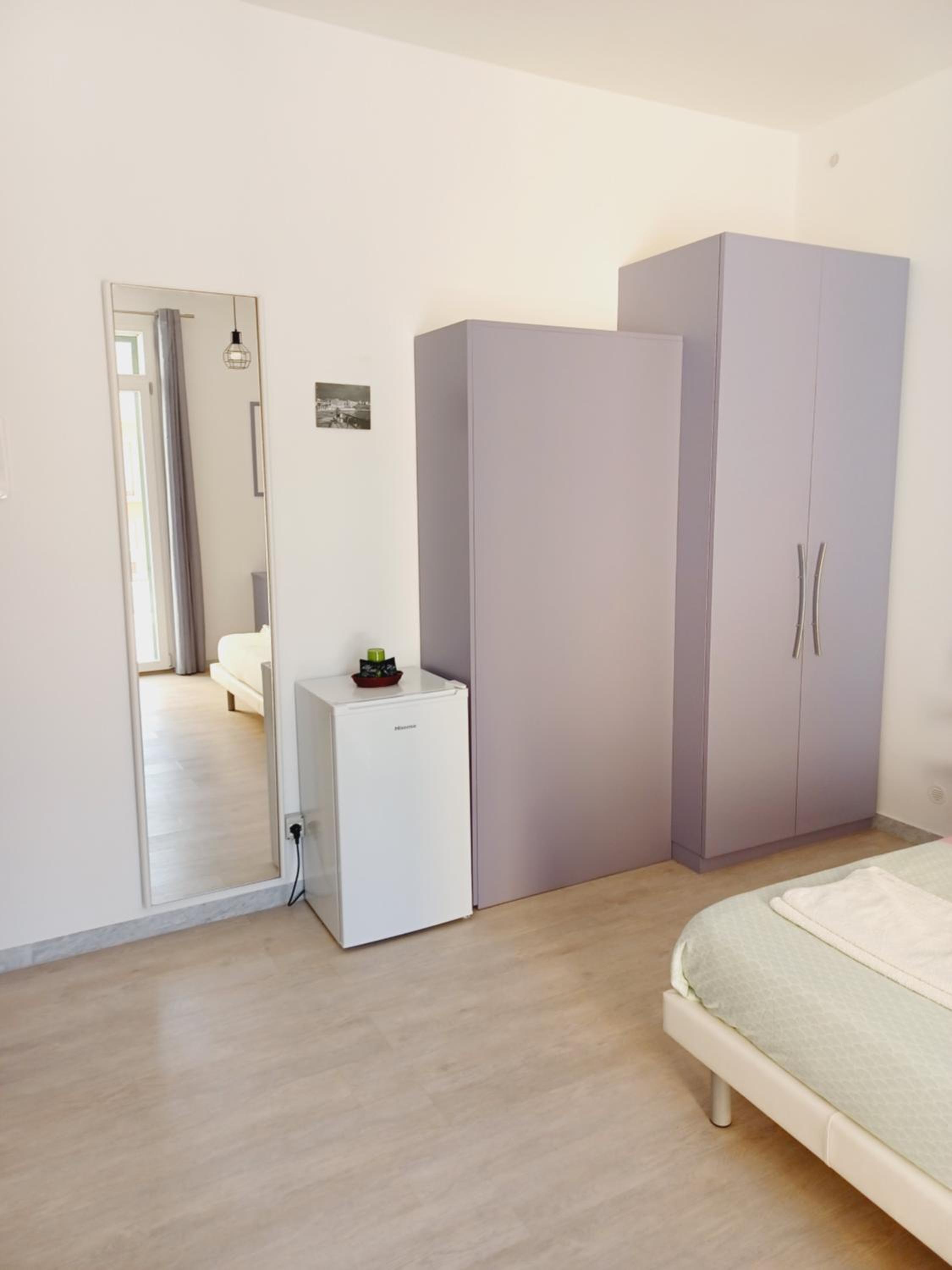 Triple Room with Private Bathroom - Photo 3
