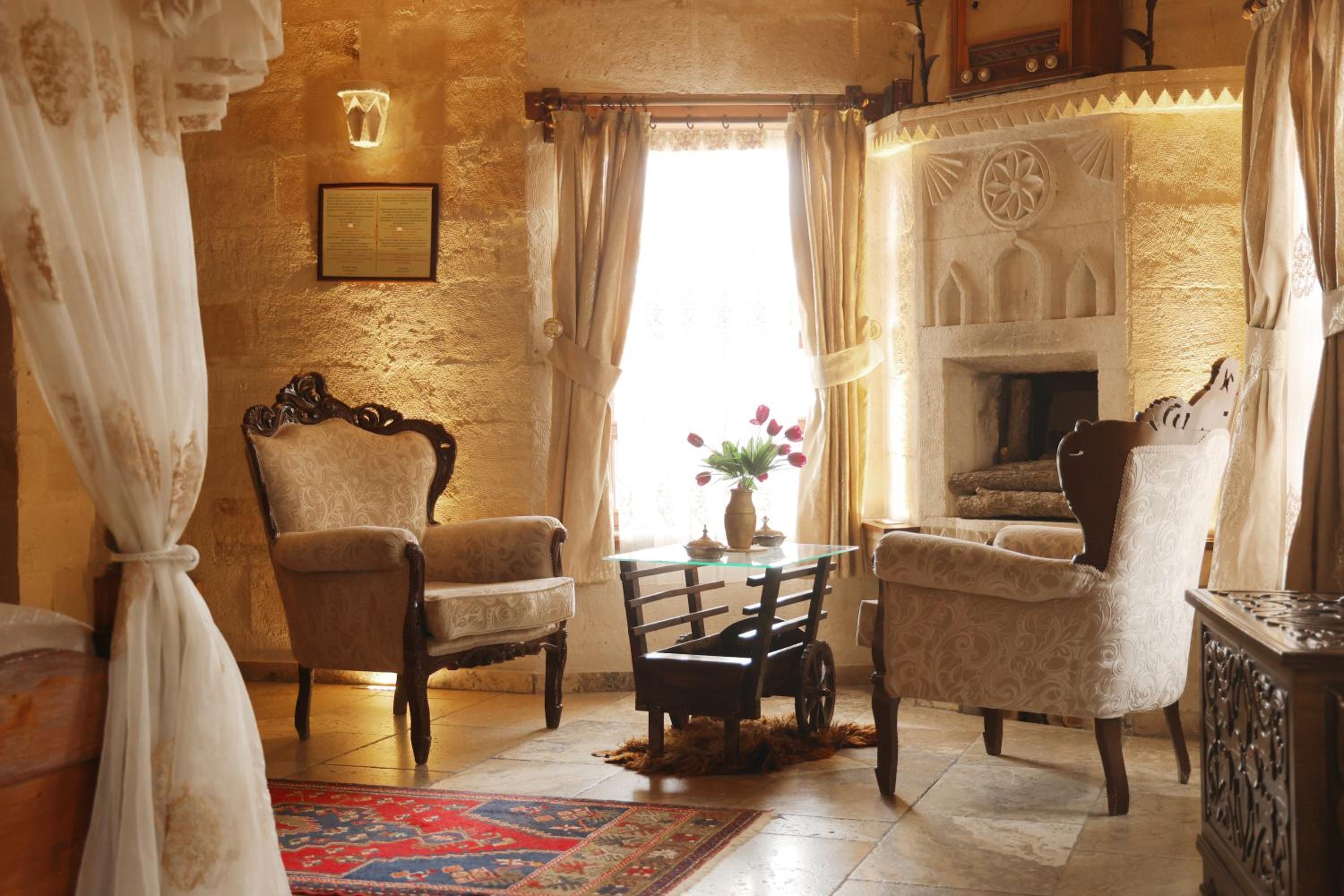 Deluxe Stone Room photo 1