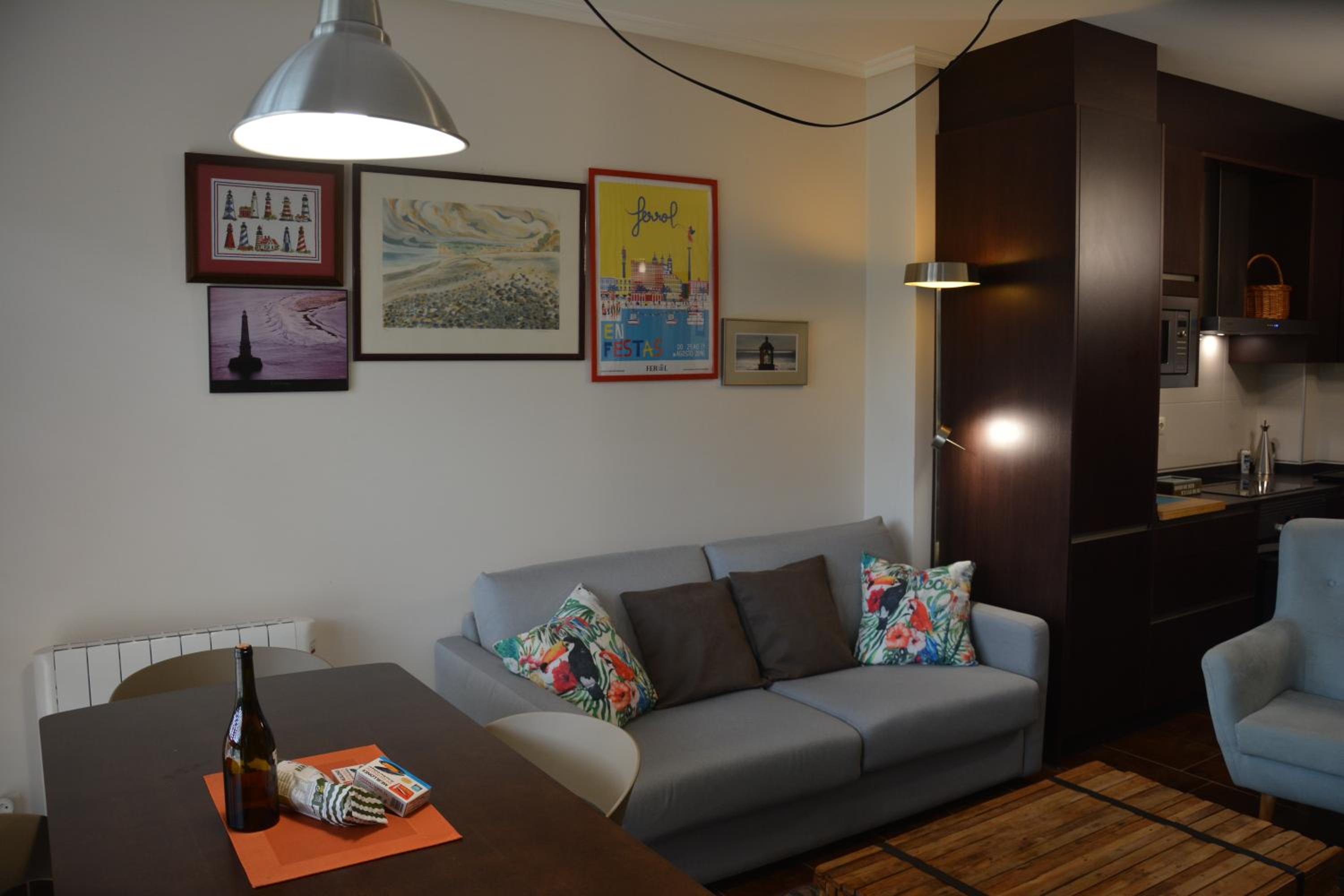 One-Bedroom Apartment photo 2