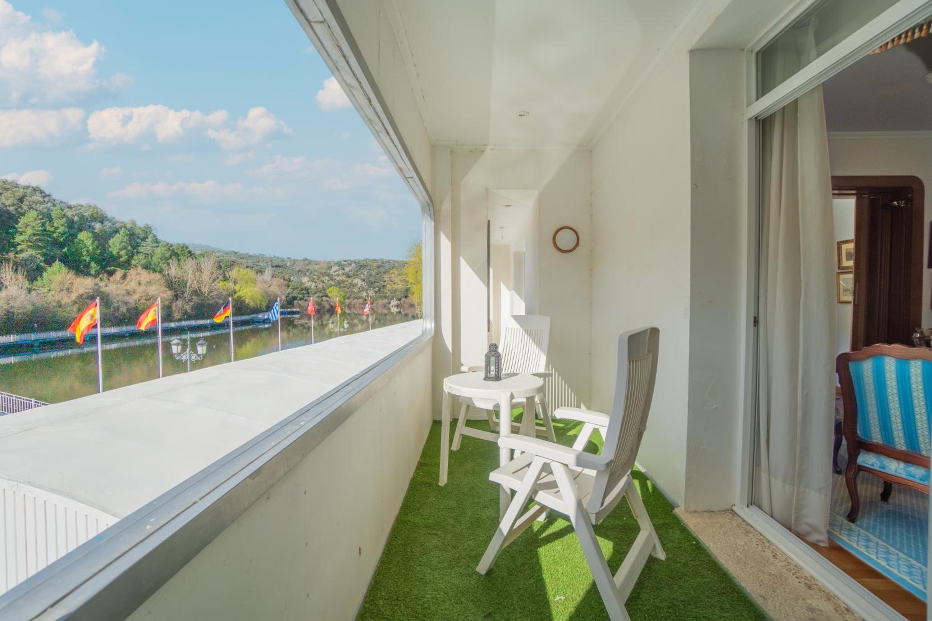 Suite with Terrace - Photo 12