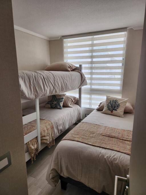 Two-Bedroom Apartment with Terrace and Sea View photo 1