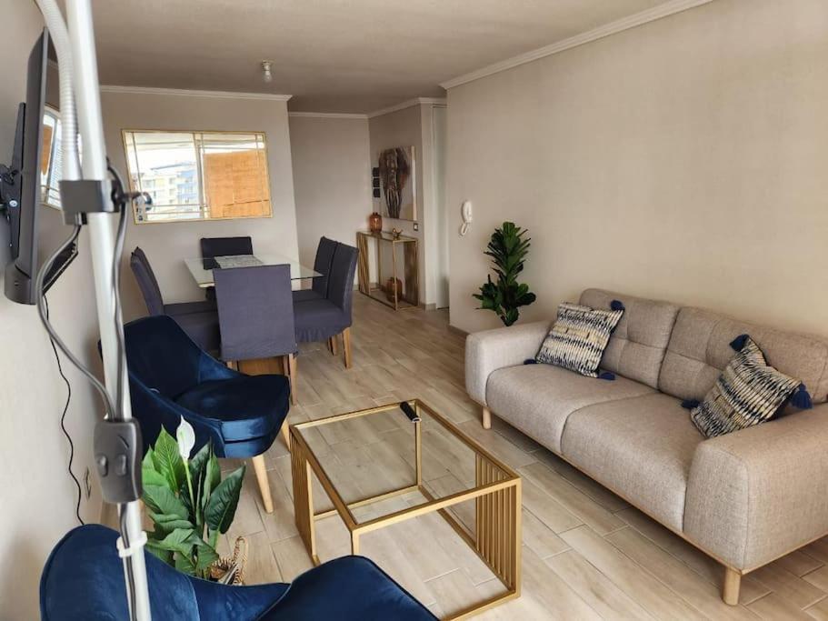 Two-Bedroom Apartment with Terrace and Sea View photo 3
