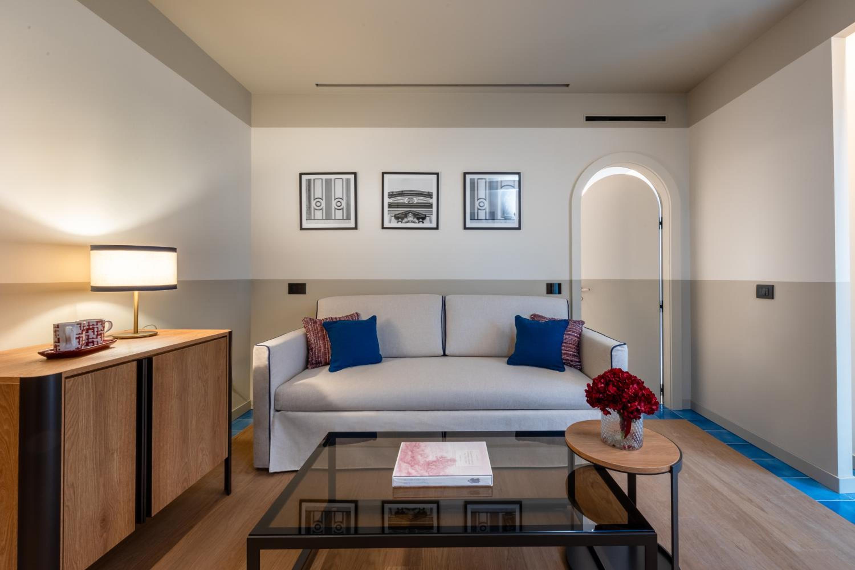 Suite (Non Smoking)