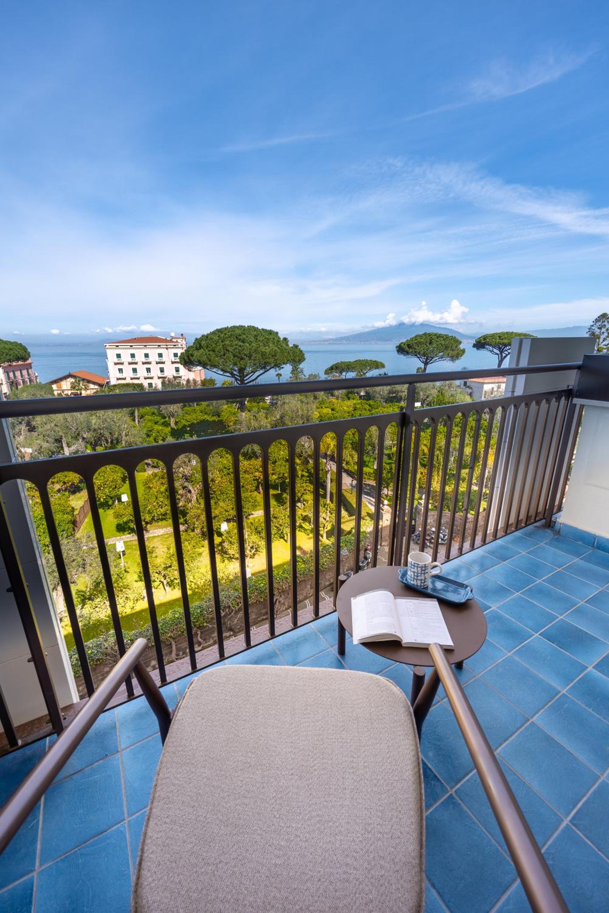 King Suite with Sea View