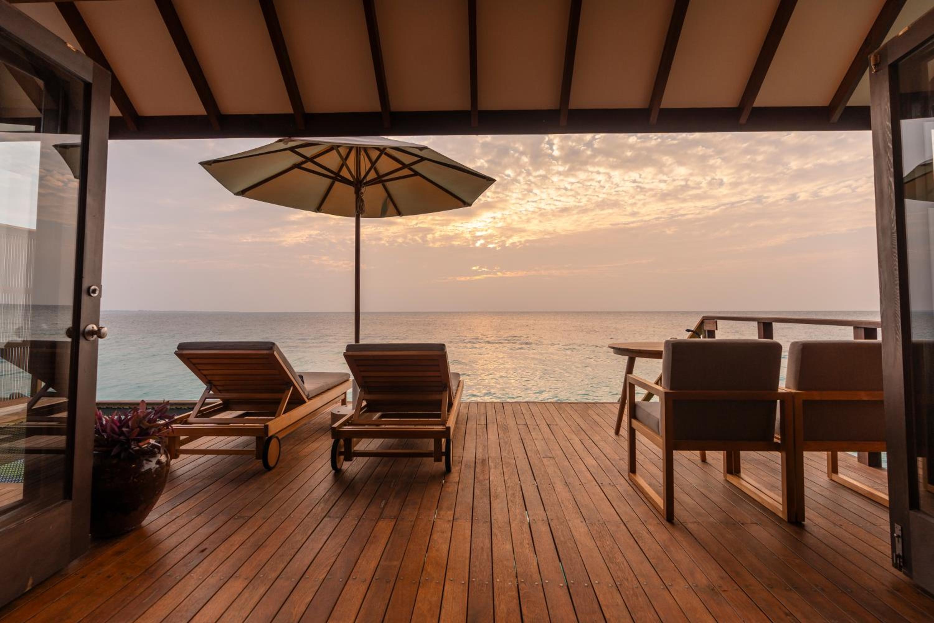 Sunset Ocean Villa photo 3