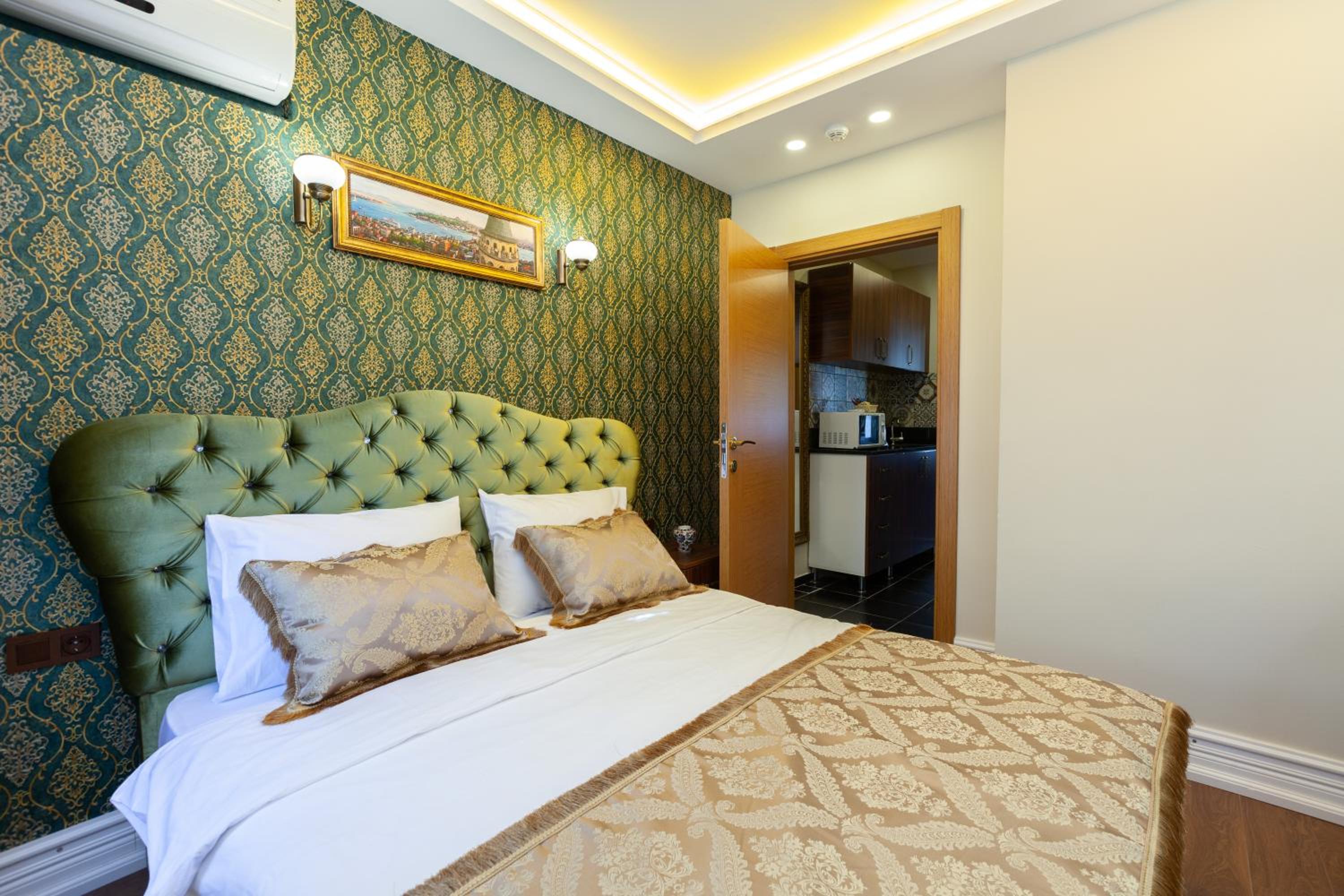 One-Bedroom Suite photo 3