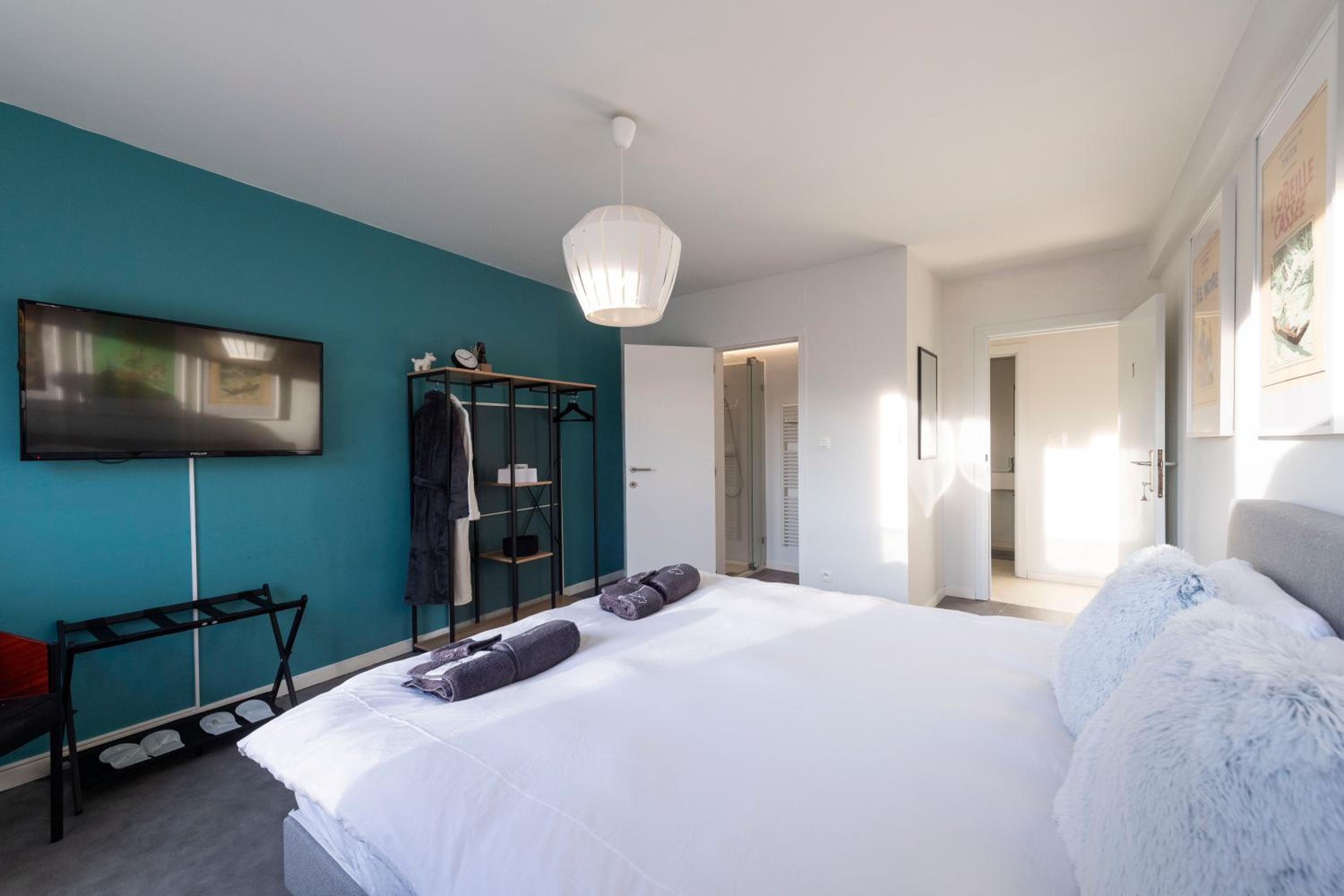 Double Room with Private Bathroom