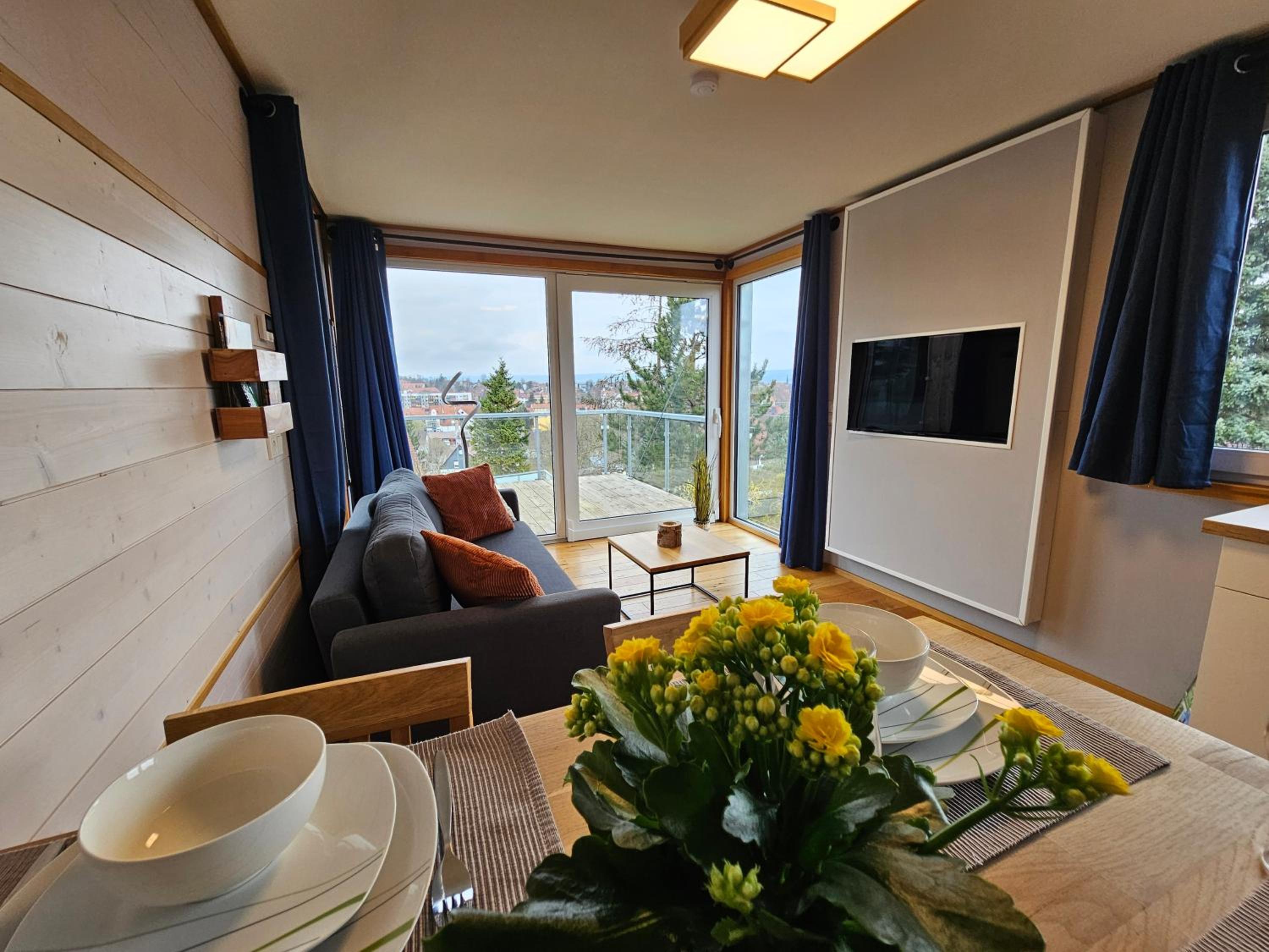 One-Bedroom House photo 1