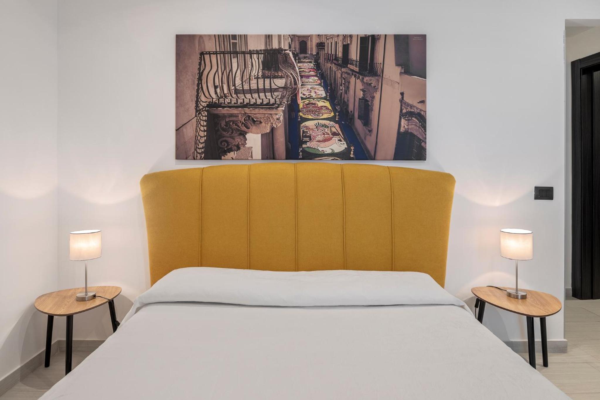 Large Double Room photo 3