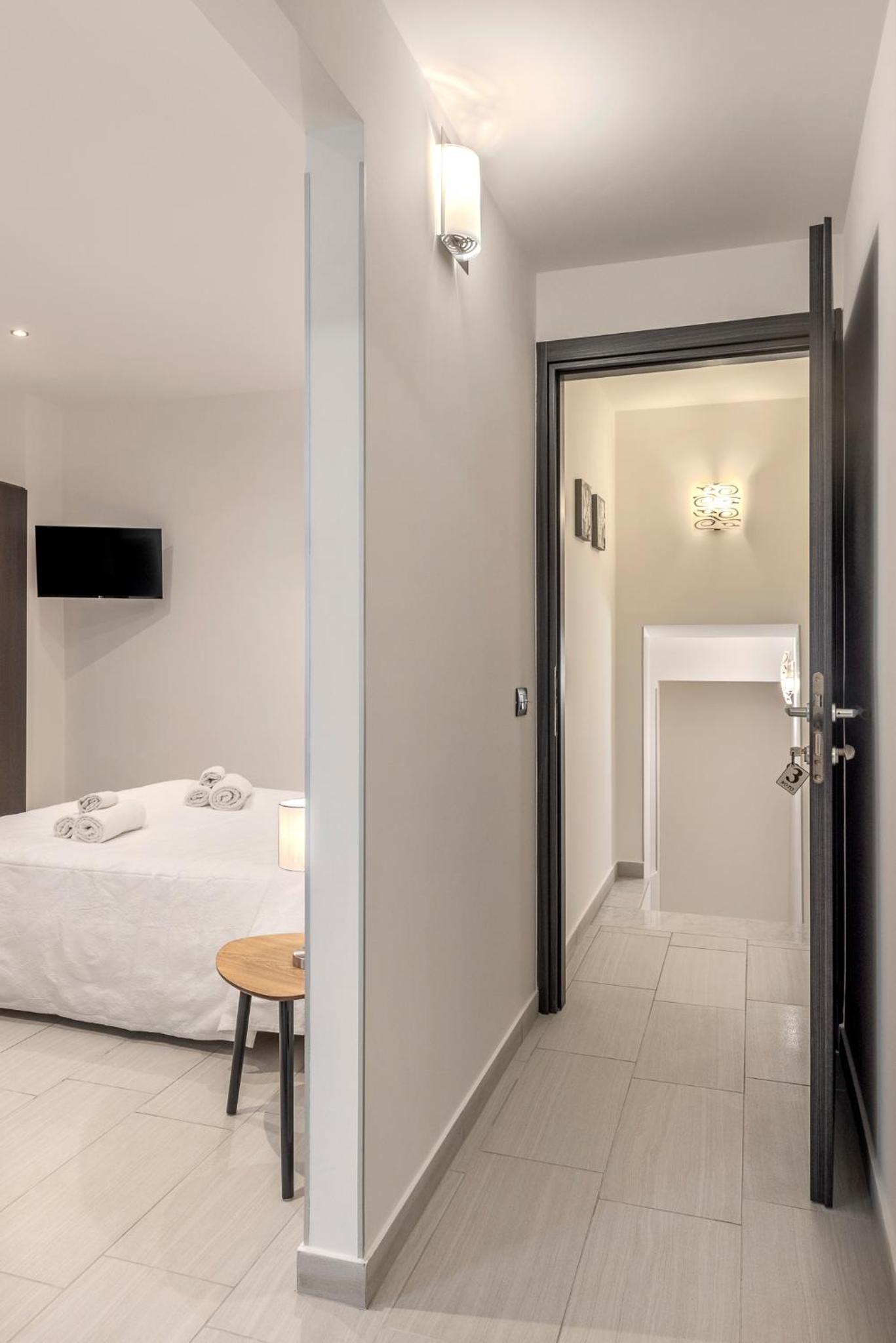 Large Double Room
