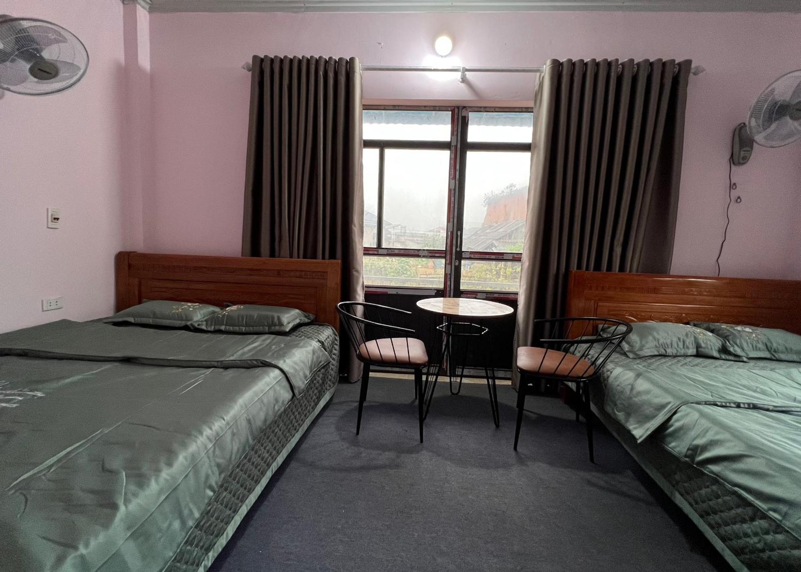 Double Room With Shared Bathroom photo 2