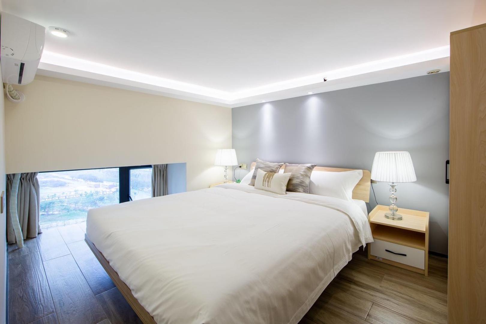 Three-Bedroom Suite photo 2