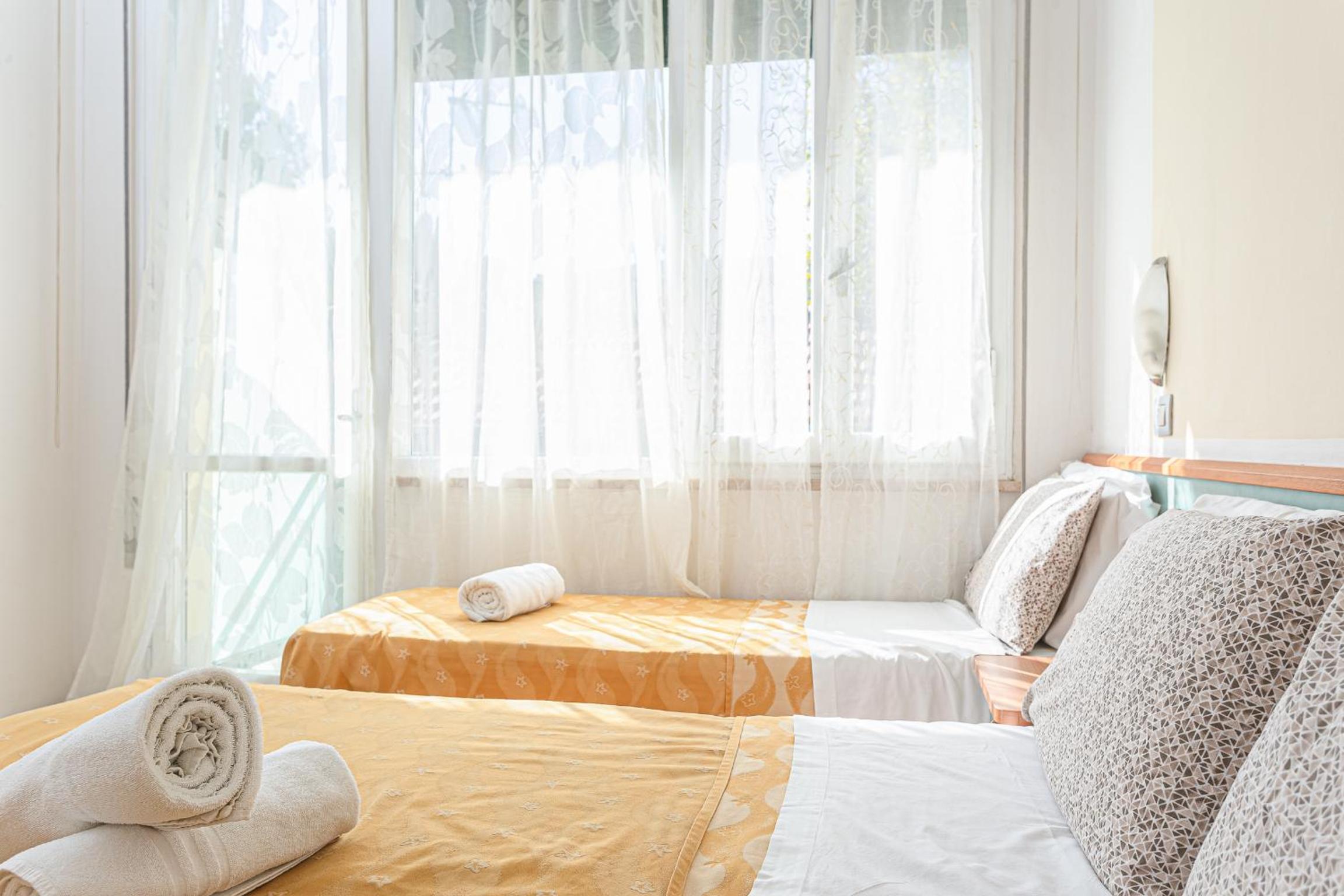 Triple Room with Terrace photo 1