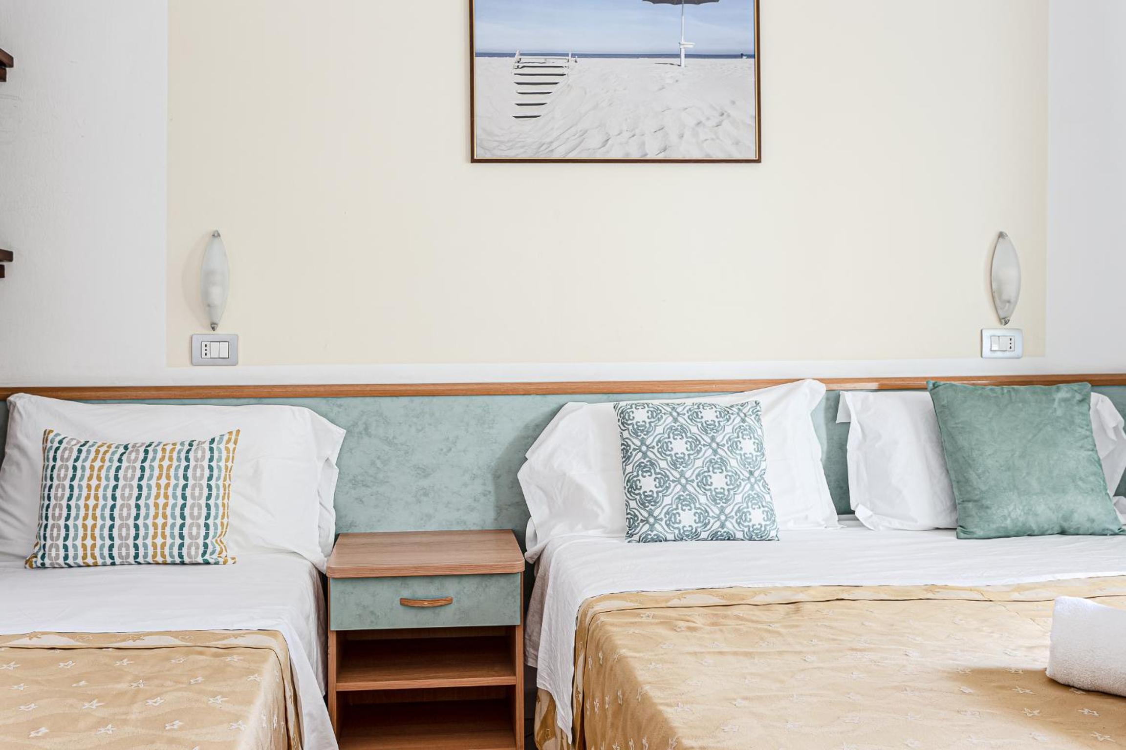 Superior Triple Room photo 3