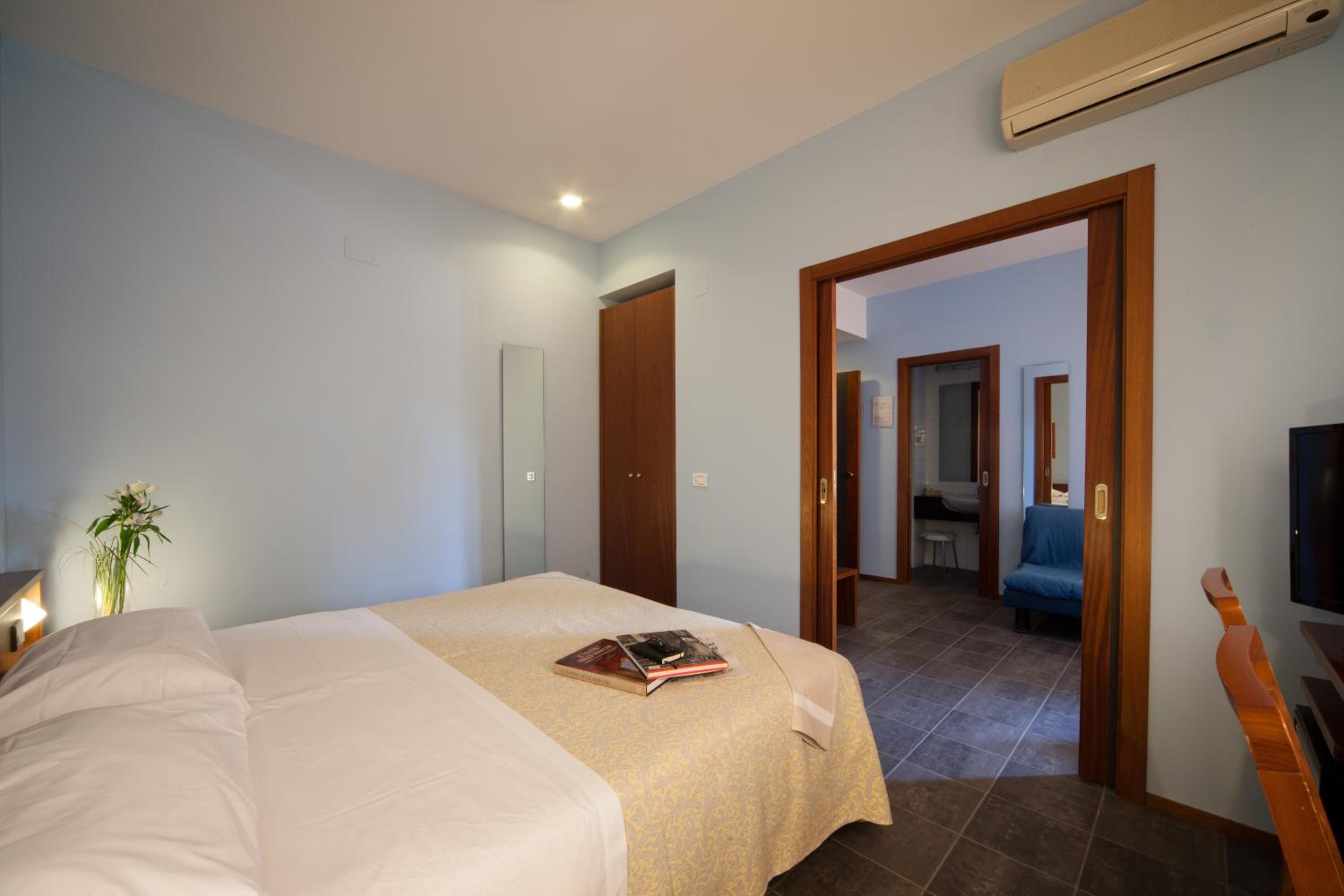 Triple Room - Photo 1