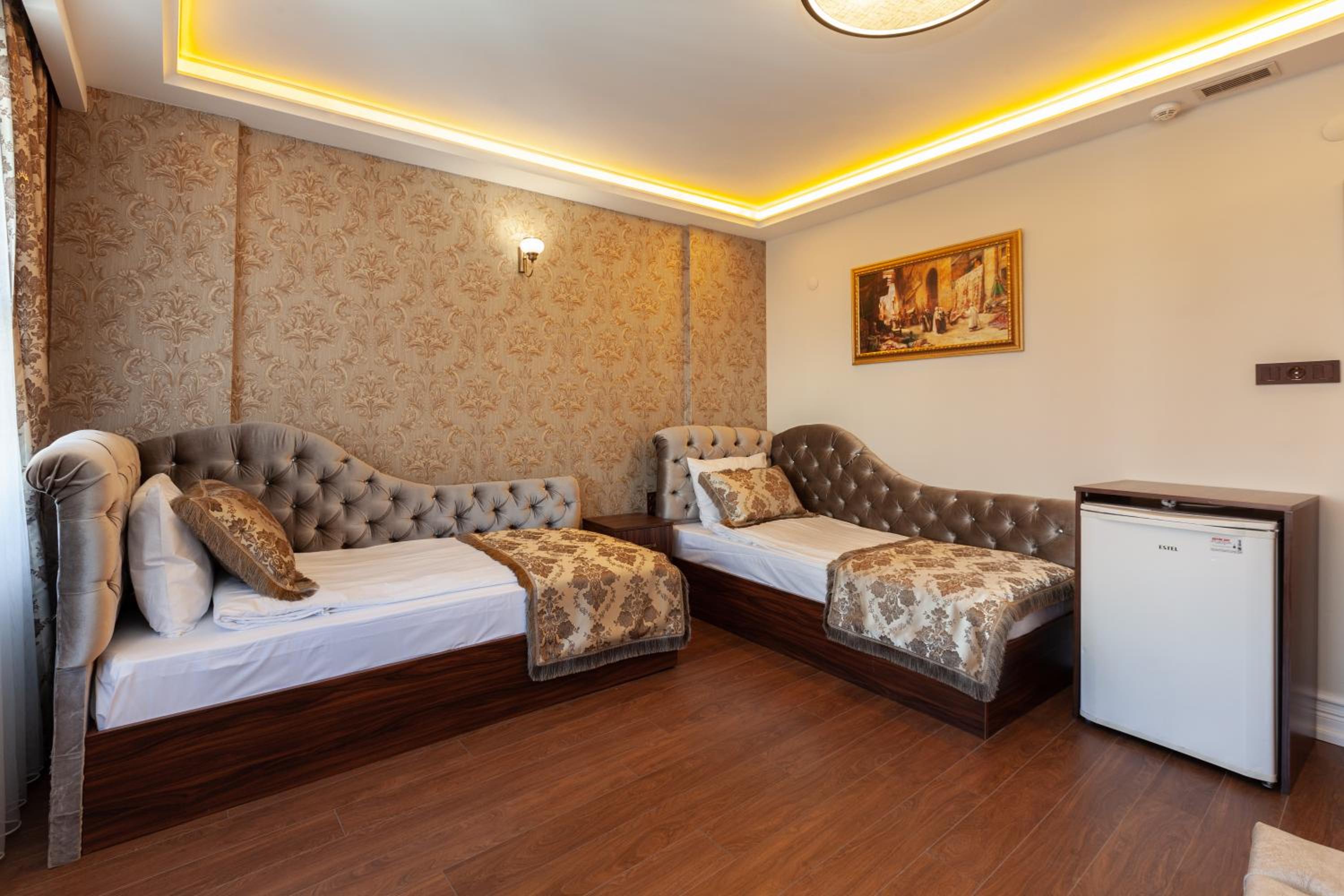 One-Bedroom Suite photo 2