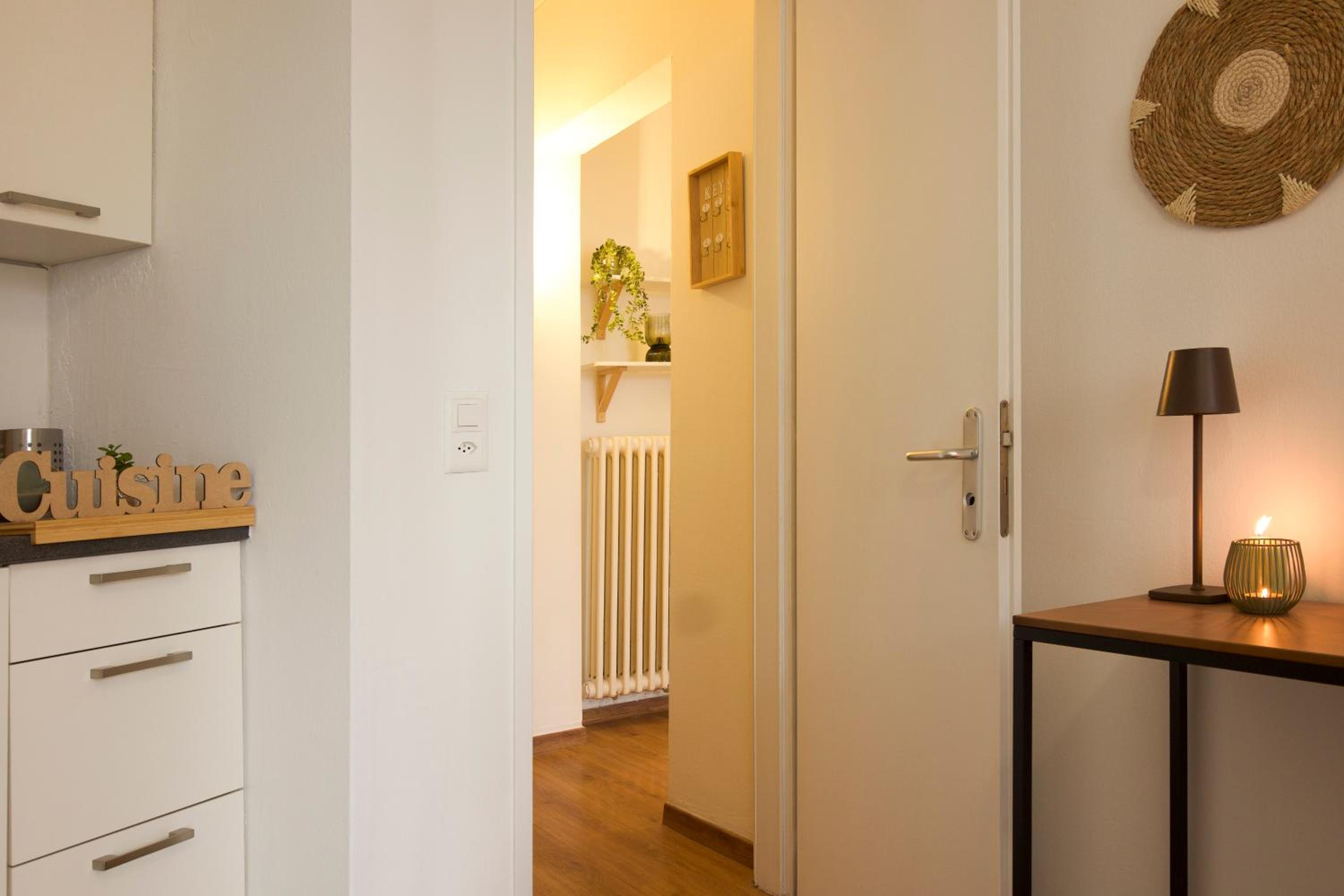 One-Bedroom Apartment photo 3