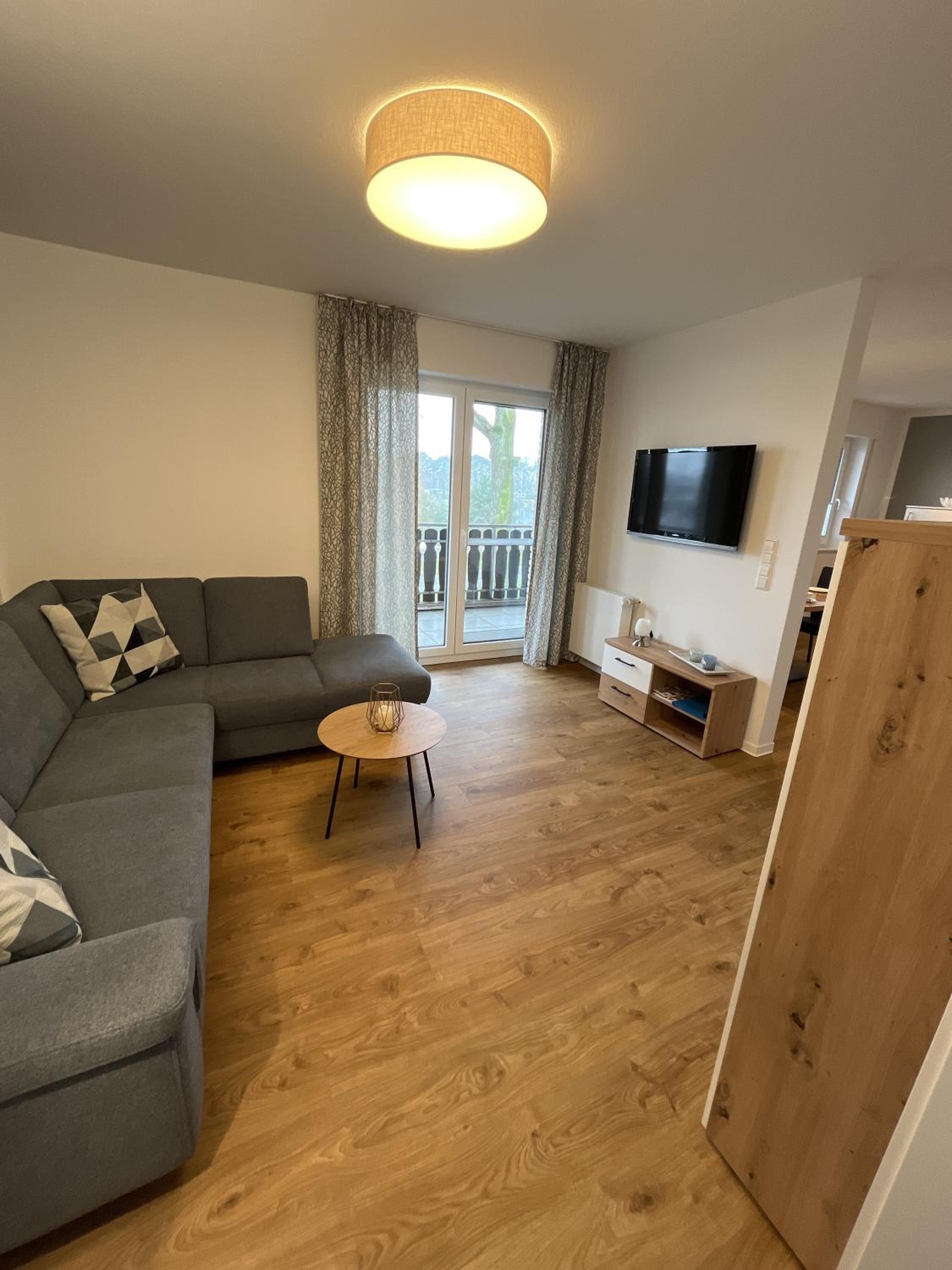 Two-Bedroom Deluxe Apartment with Balcony
