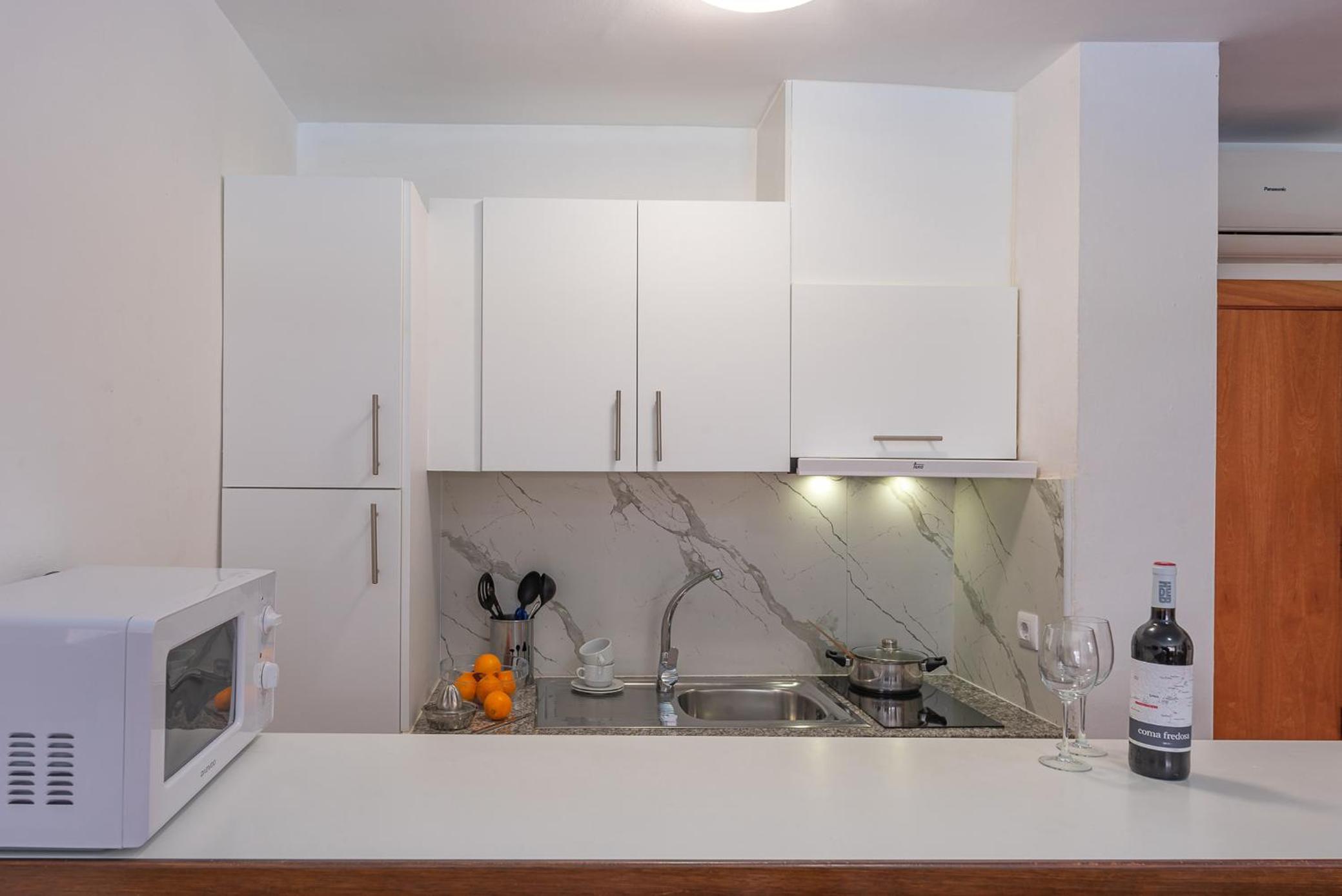 One-Bedroom Apartment (4 Adults) - Photo 42