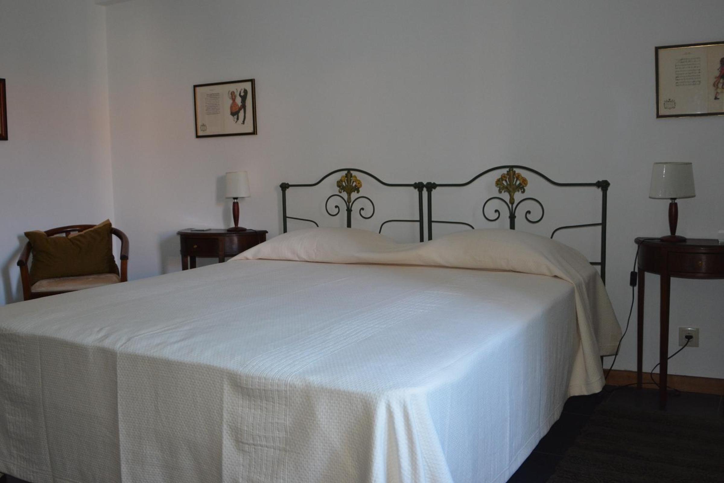 Two-Bedroom Suite - Photo 8