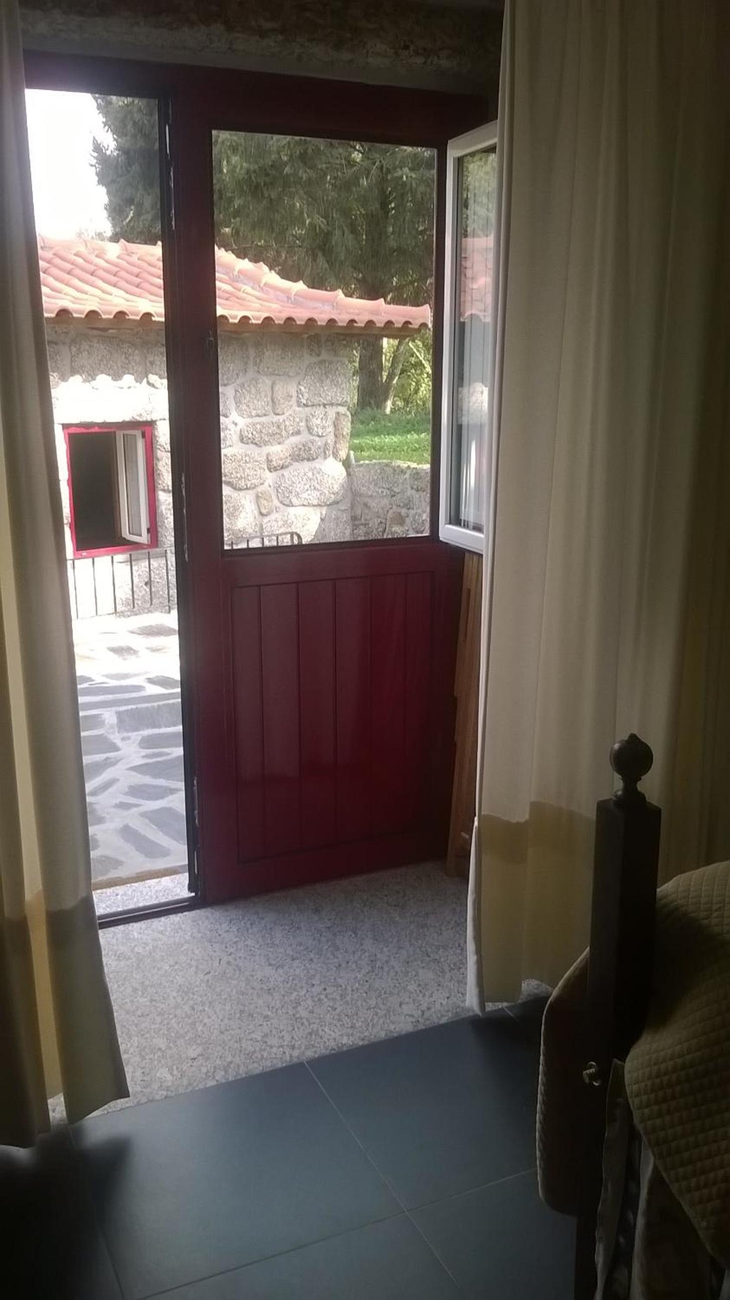Standard Suite - Photo 2