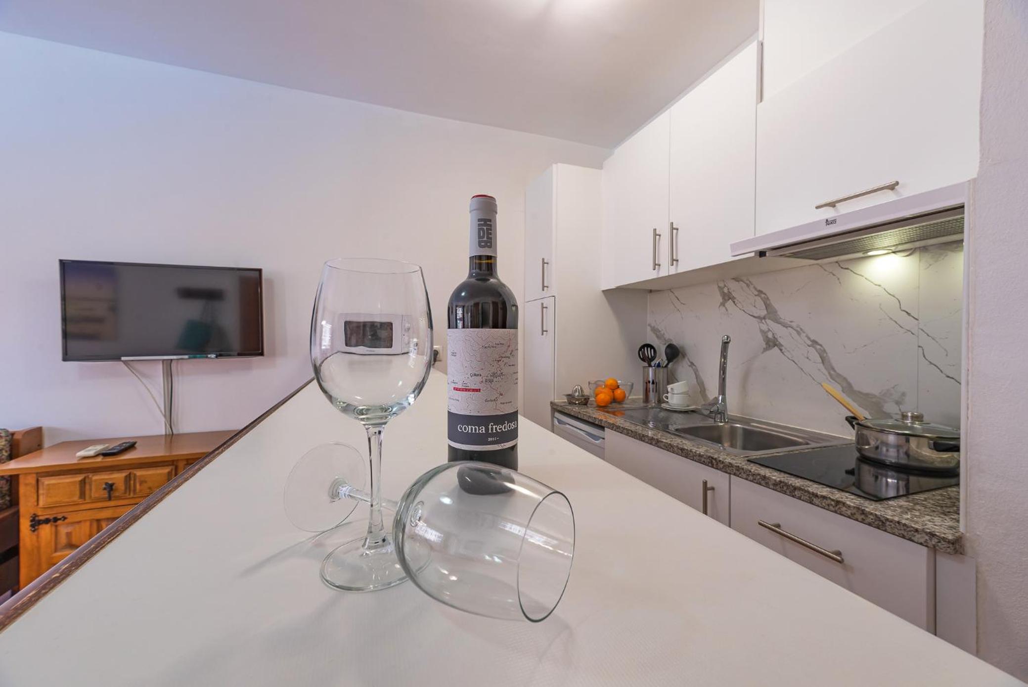 One-Bedroom Apartment (4 Adults) - Photo 44
