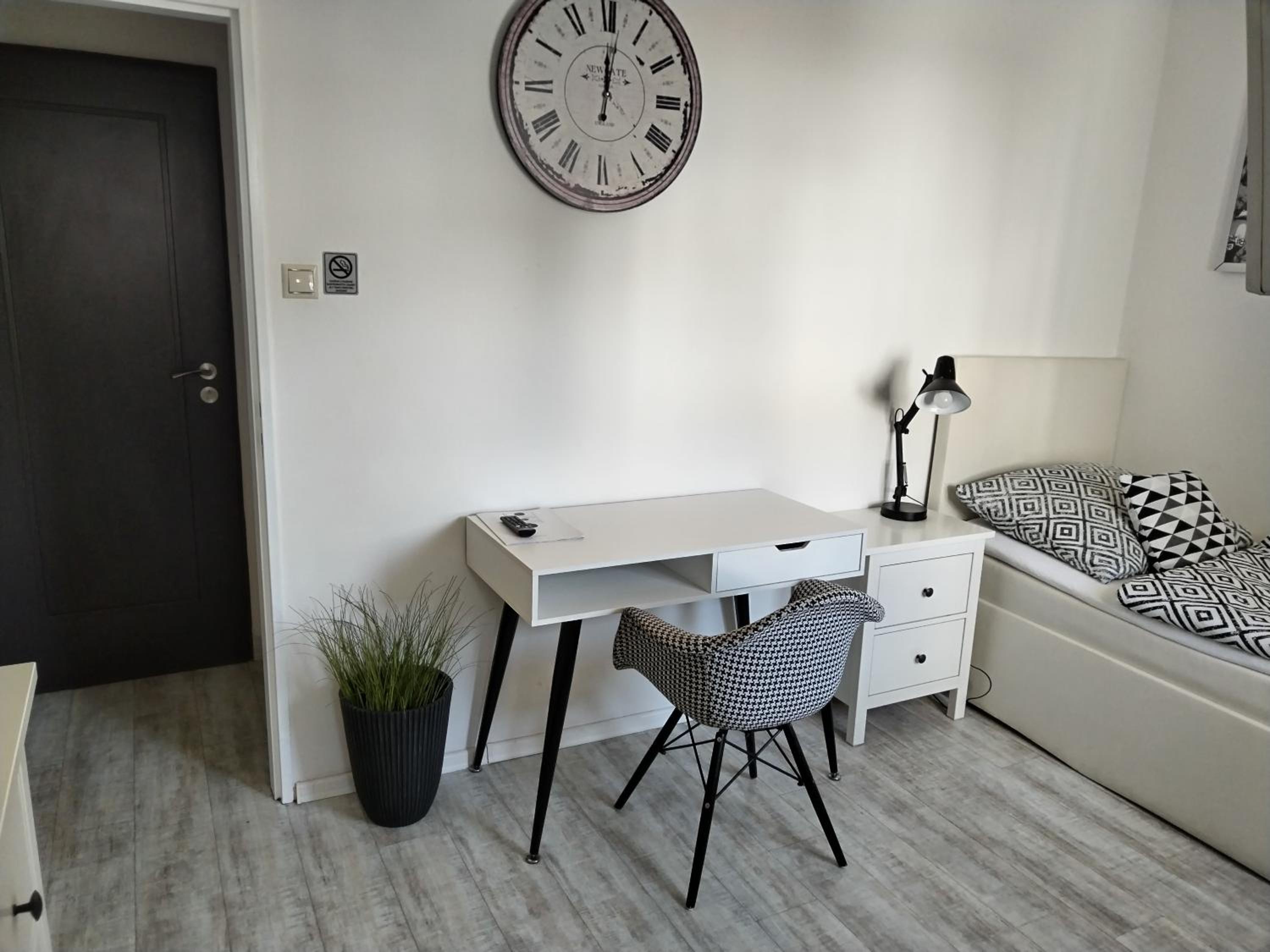 Single Room photo 3